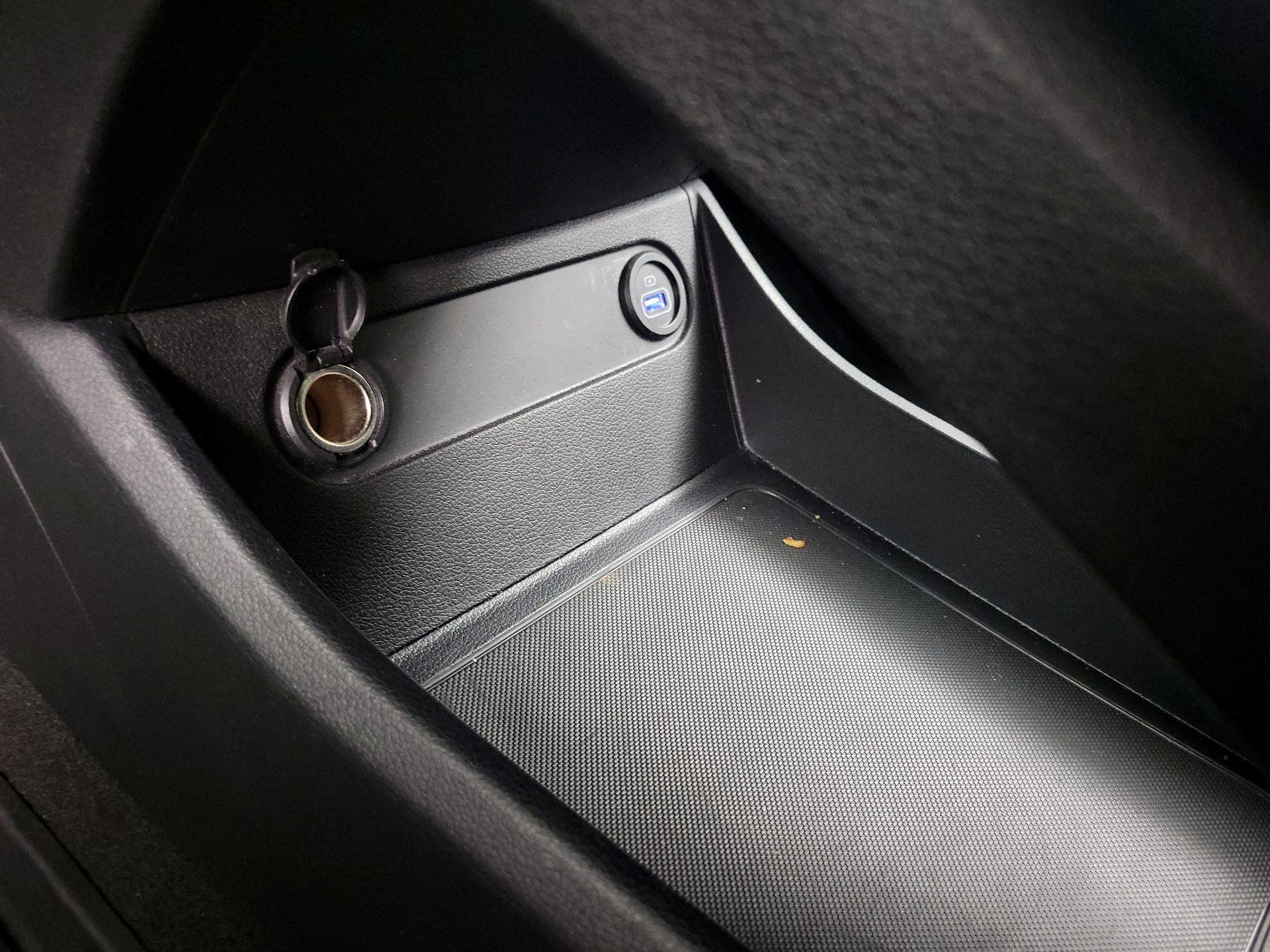 Thumbnail: 2023 Hyundai Santa Fe - 19