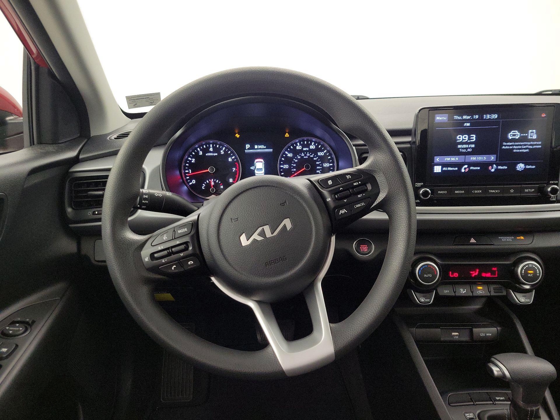 Thumbnail: 2023 Kia Rio - 10