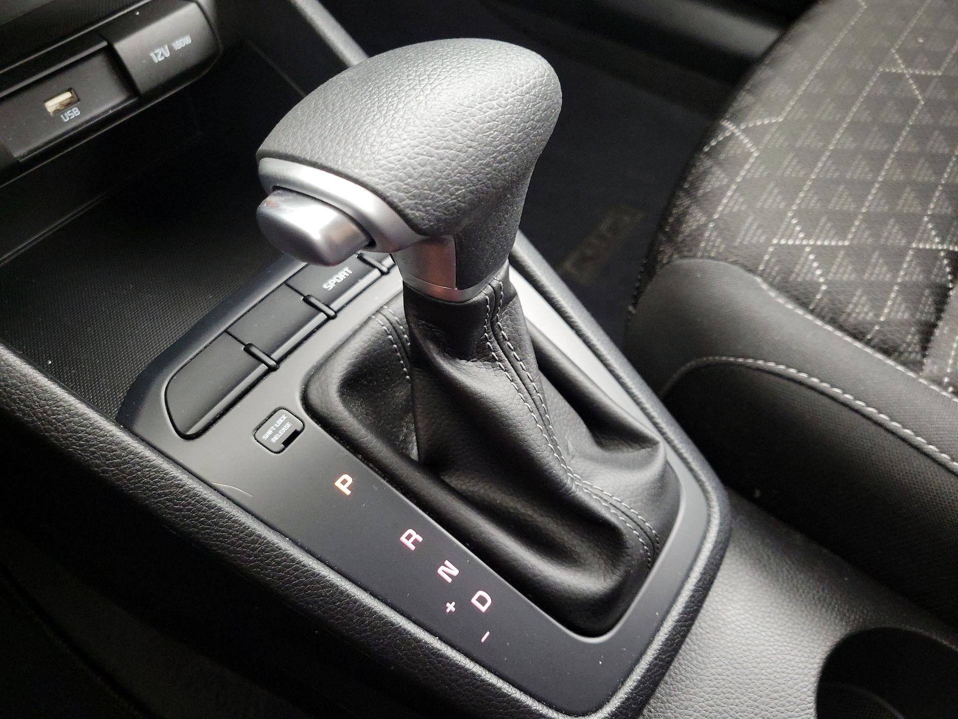 Thumbnail: 2023 Kia Rio - 17