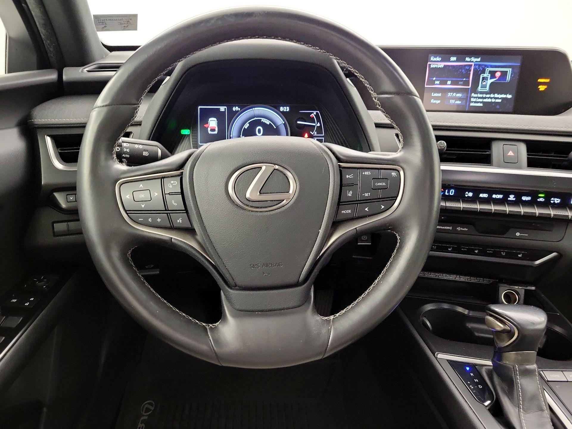 Thumbnail: 2020 Lexus UX - 10