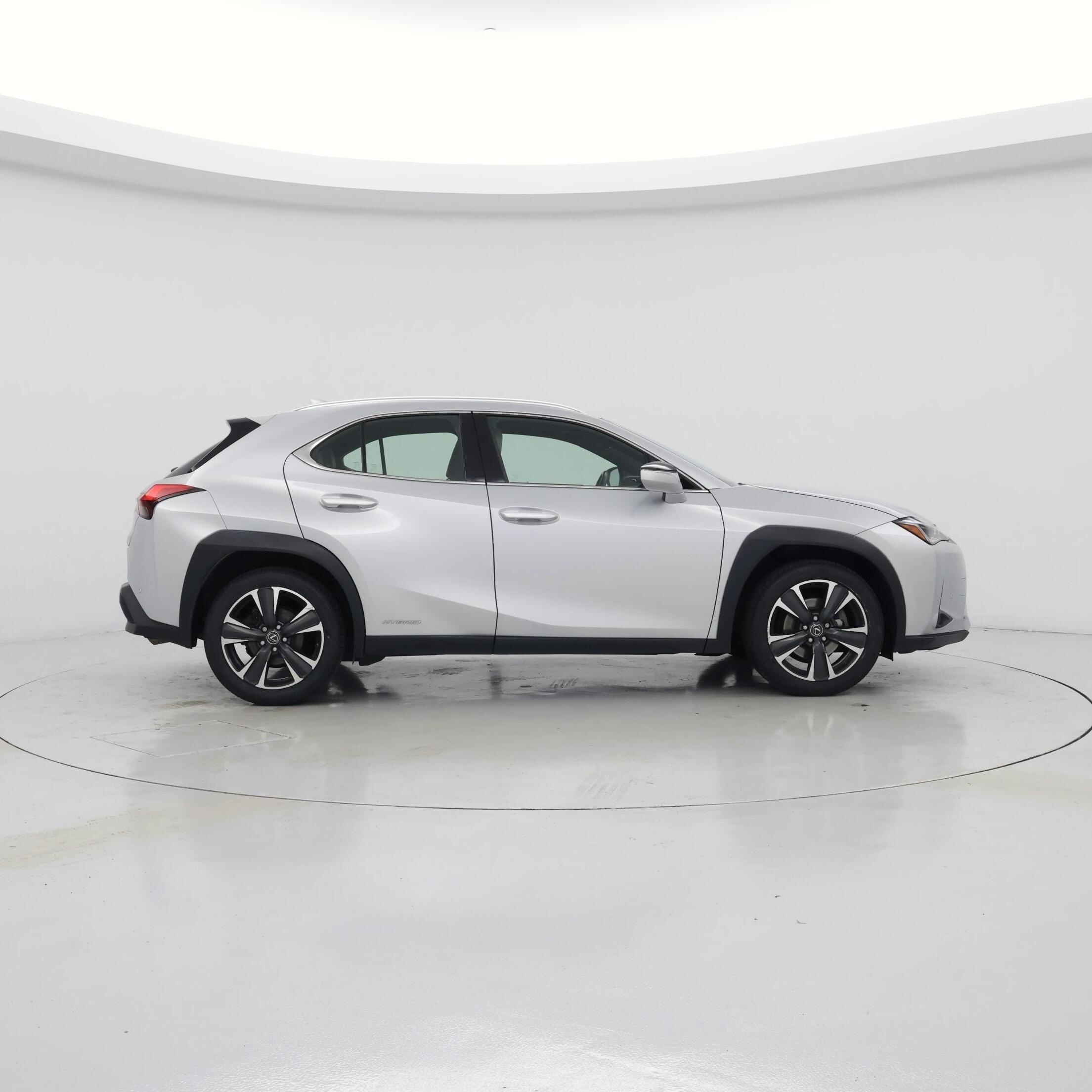 Thumbnail: 2020 Lexus UX - 7