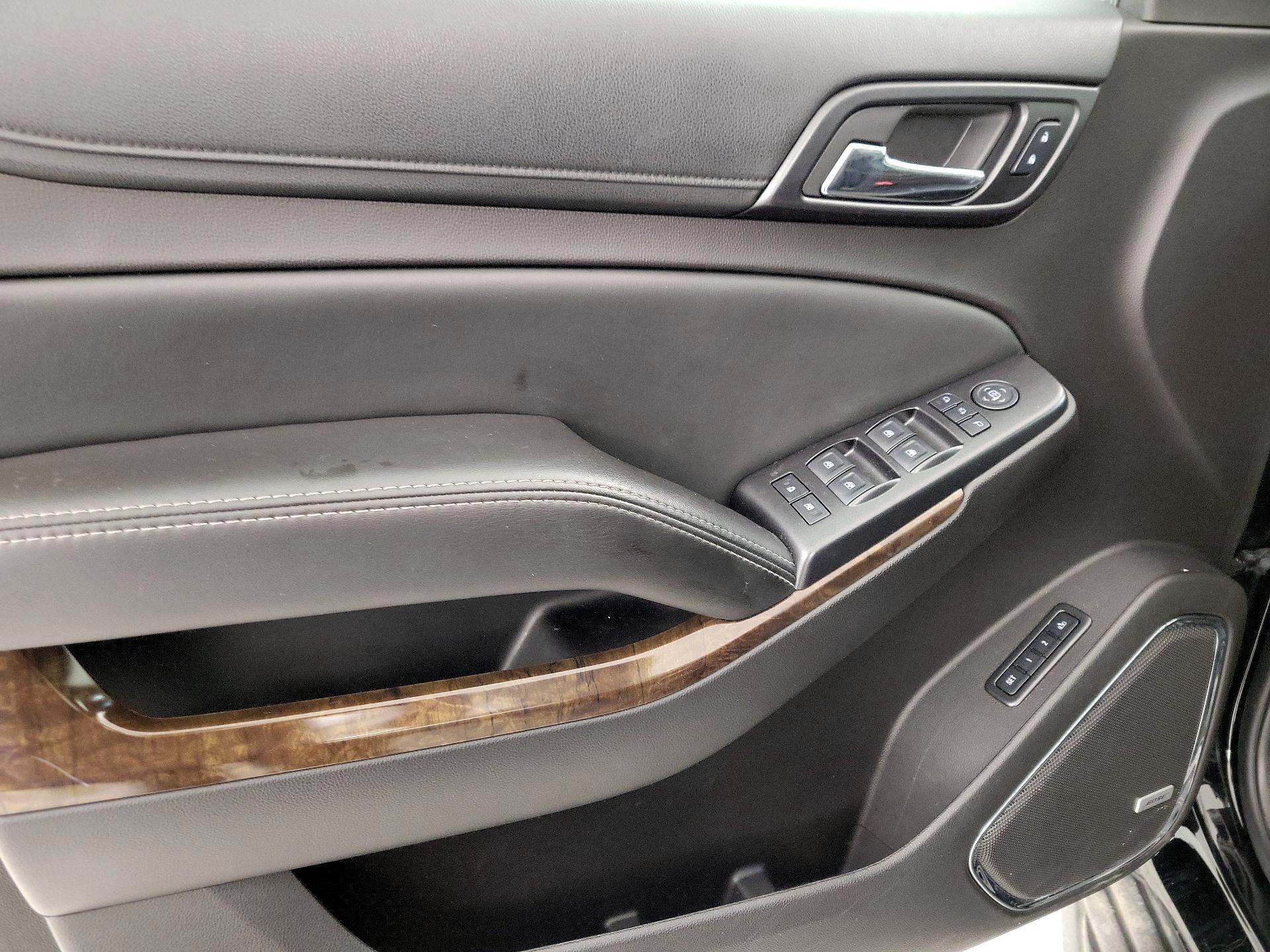 Thumbnail: 2016 Chevrolet Tahoe - 12