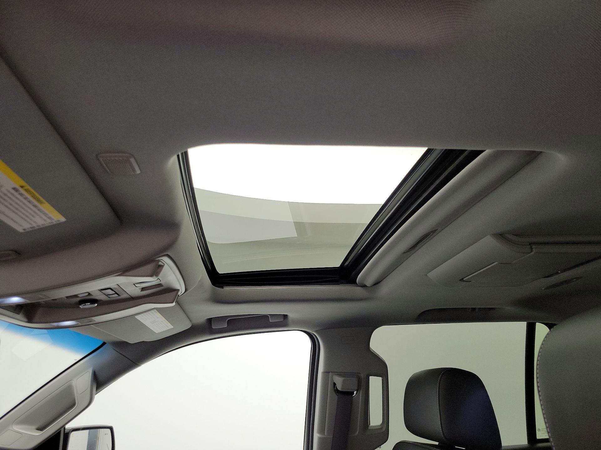 Thumbnail: 2016 Chevrolet Tahoe - 20