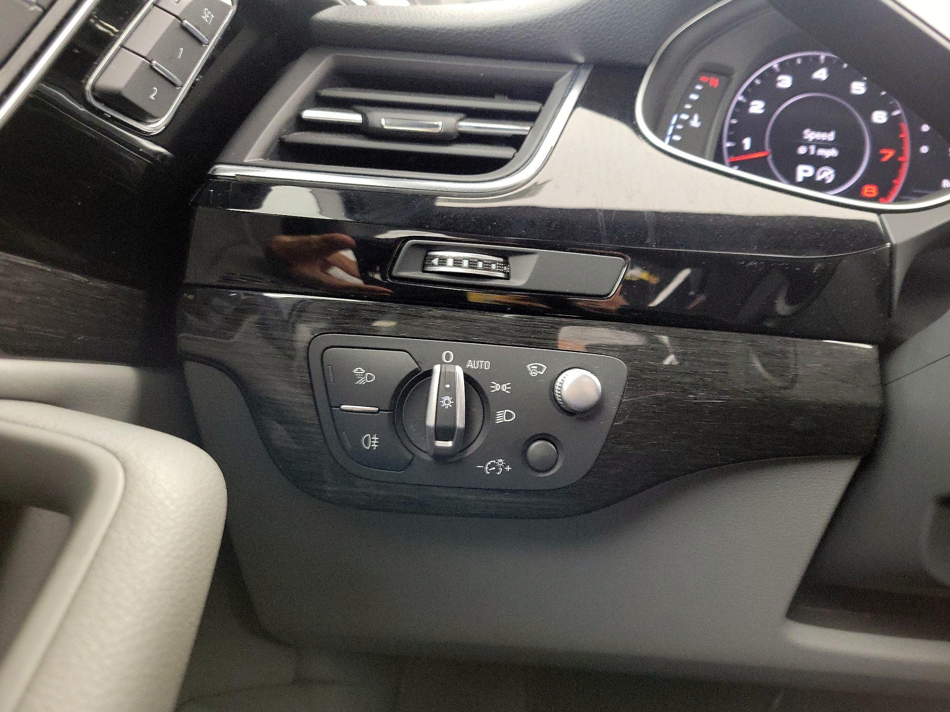 Thumbnail: 2019 Audi Q7 - 13