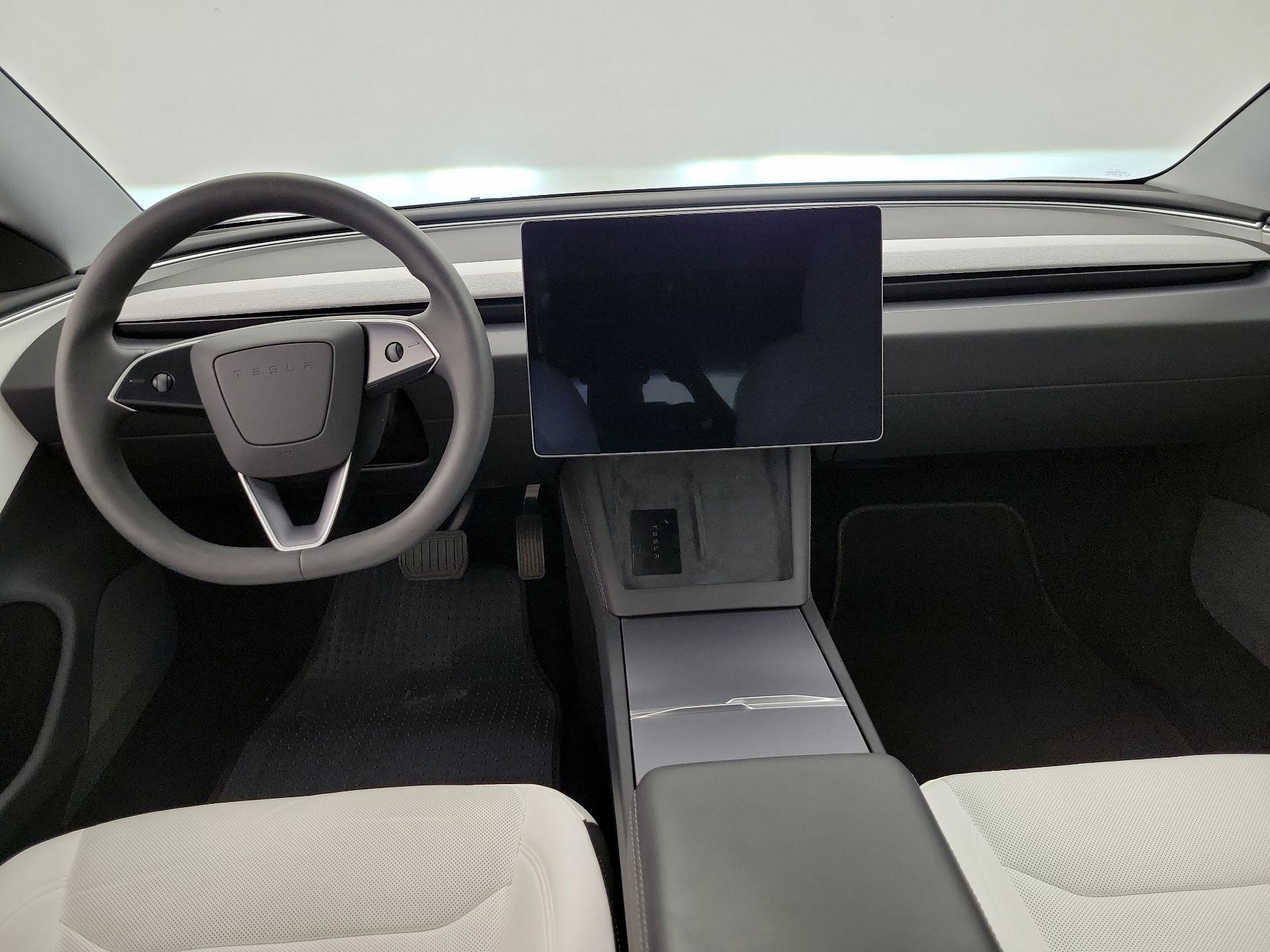 Thumbnail: 2025 Tesla Model 3 - 9