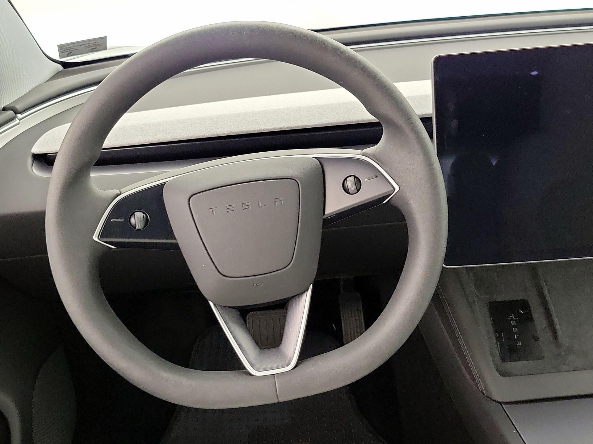 Thumbnail: 2025 Tesla Model 3 - 10