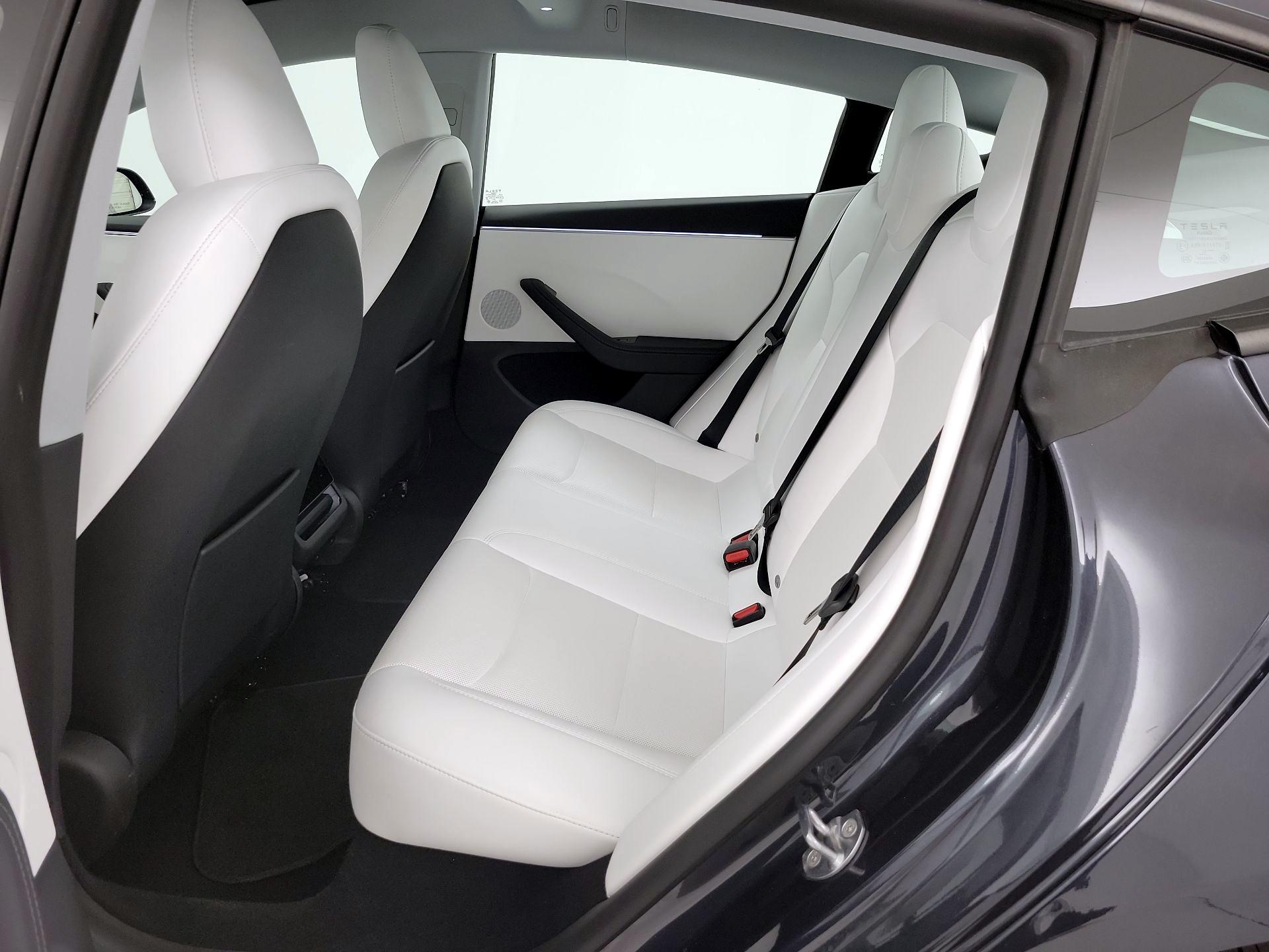 Thumbnail: 2025 Tesla Model 3 - 19