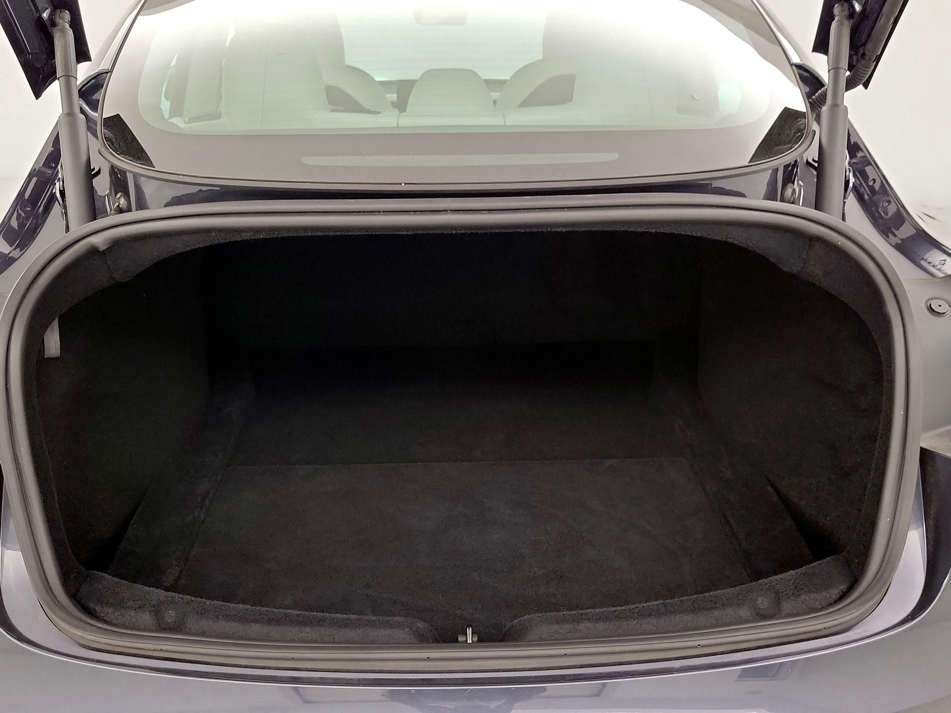 Thumbnail: 2025 Tesla Model 3 - 20