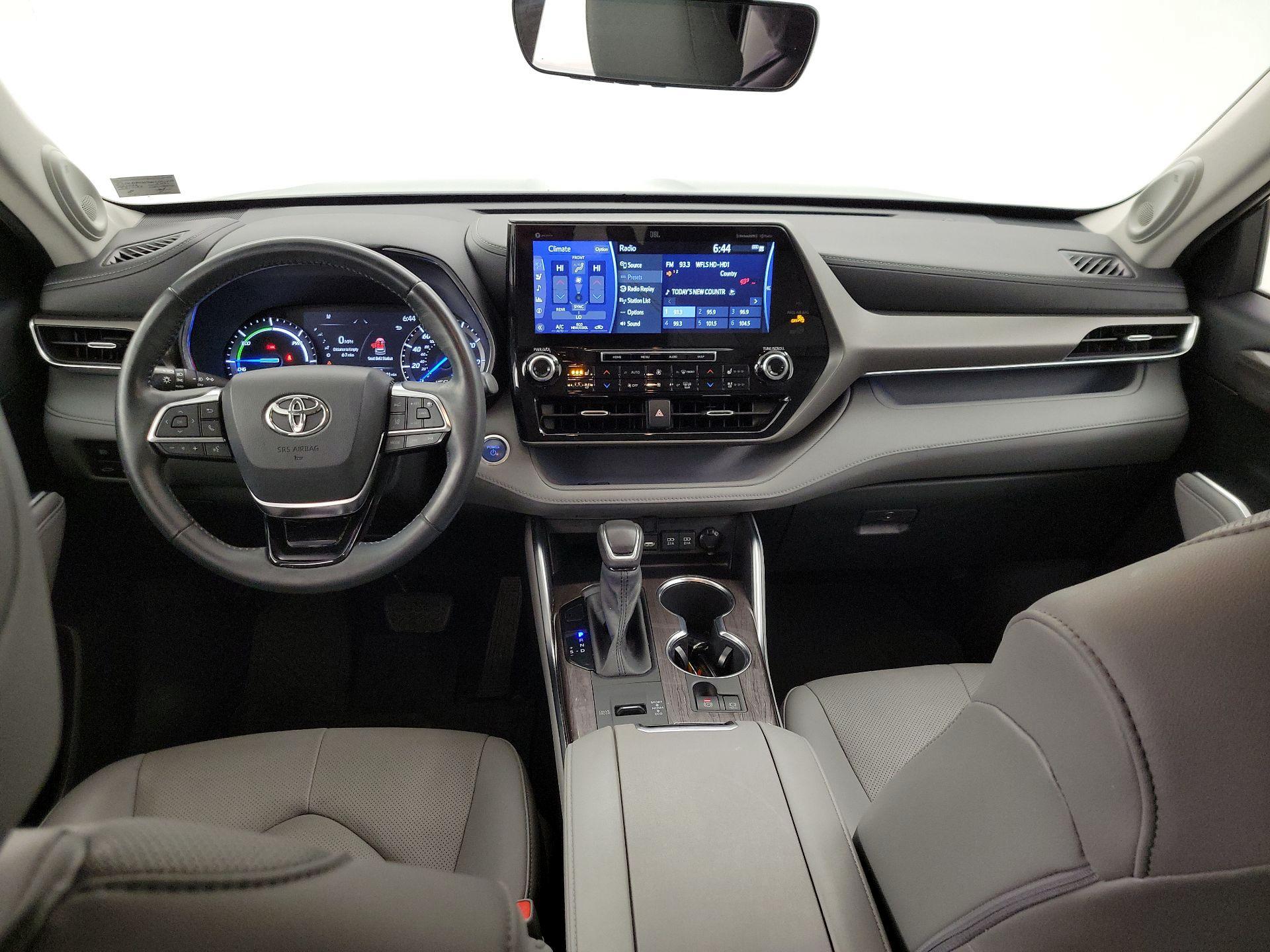 Thumbnail: 2021 Toyota Highlander - 9