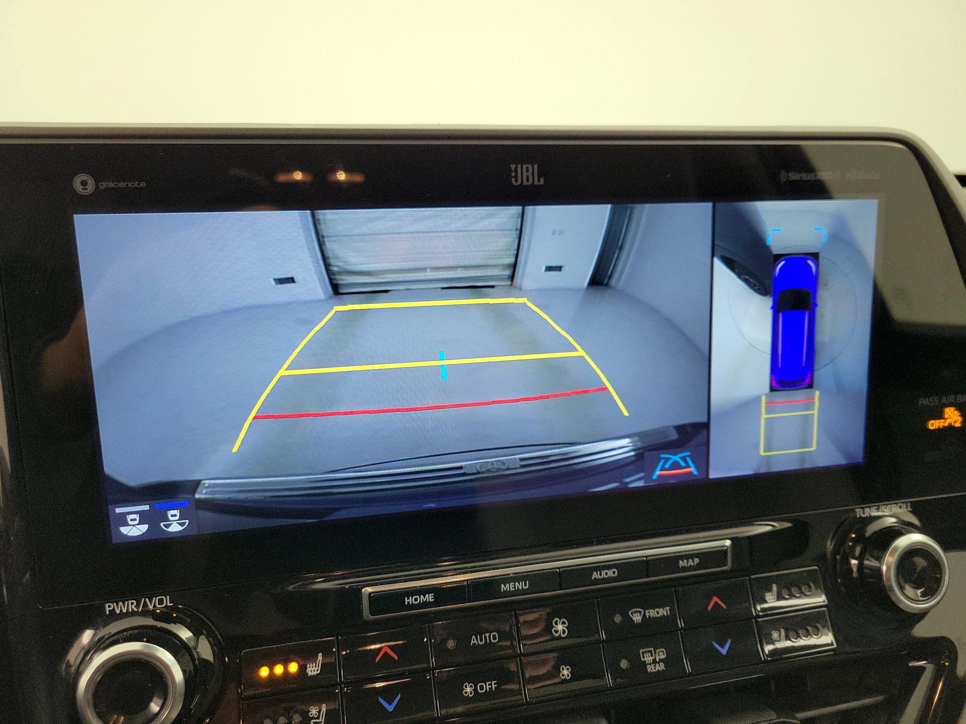 Thumbnail: 2021 Toyota Highlander - 15