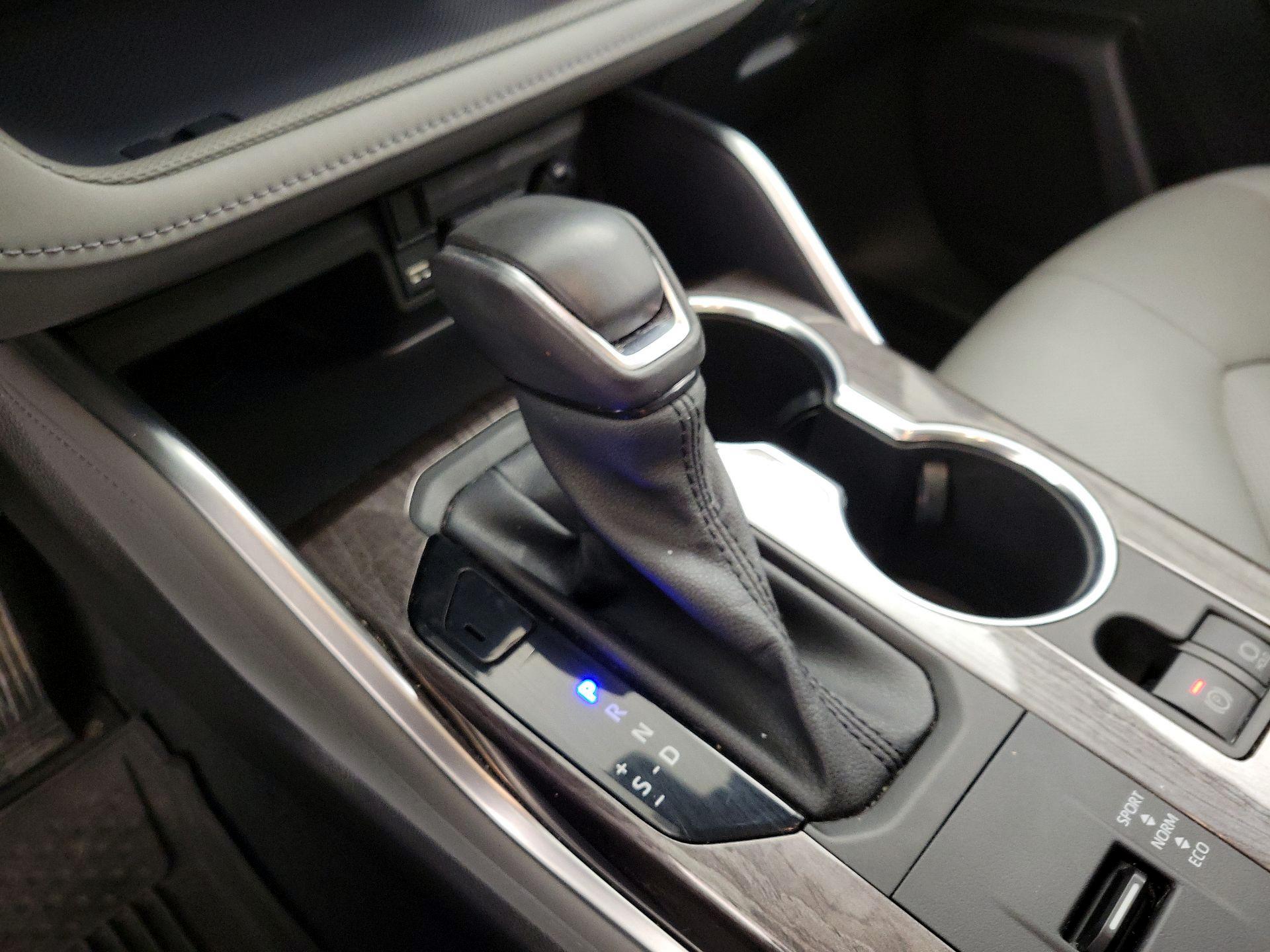 Thumbnail: 2021 Toyota Highlander - 18