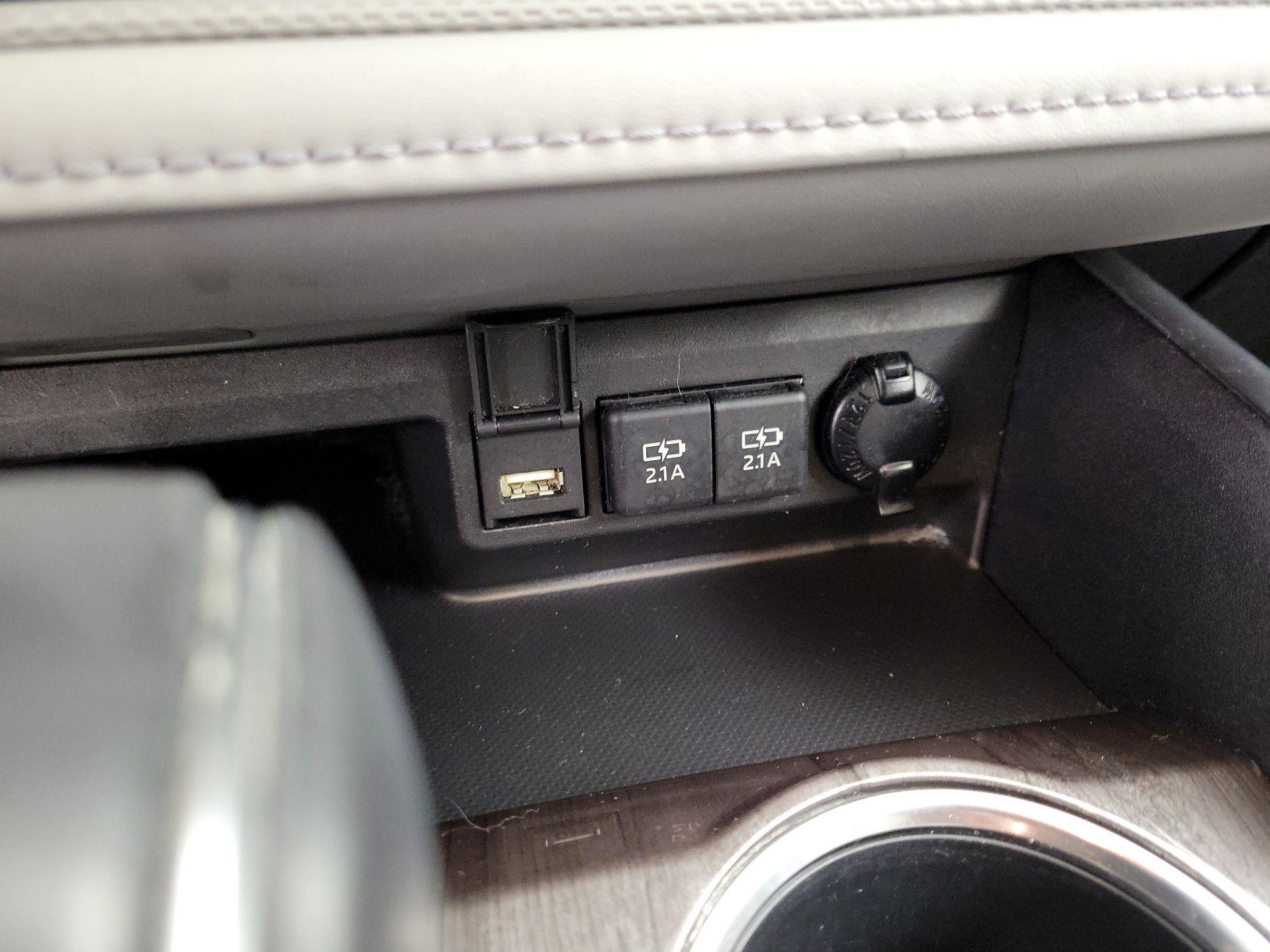 Thumbnail: 2021 Toyota Highlander - 19