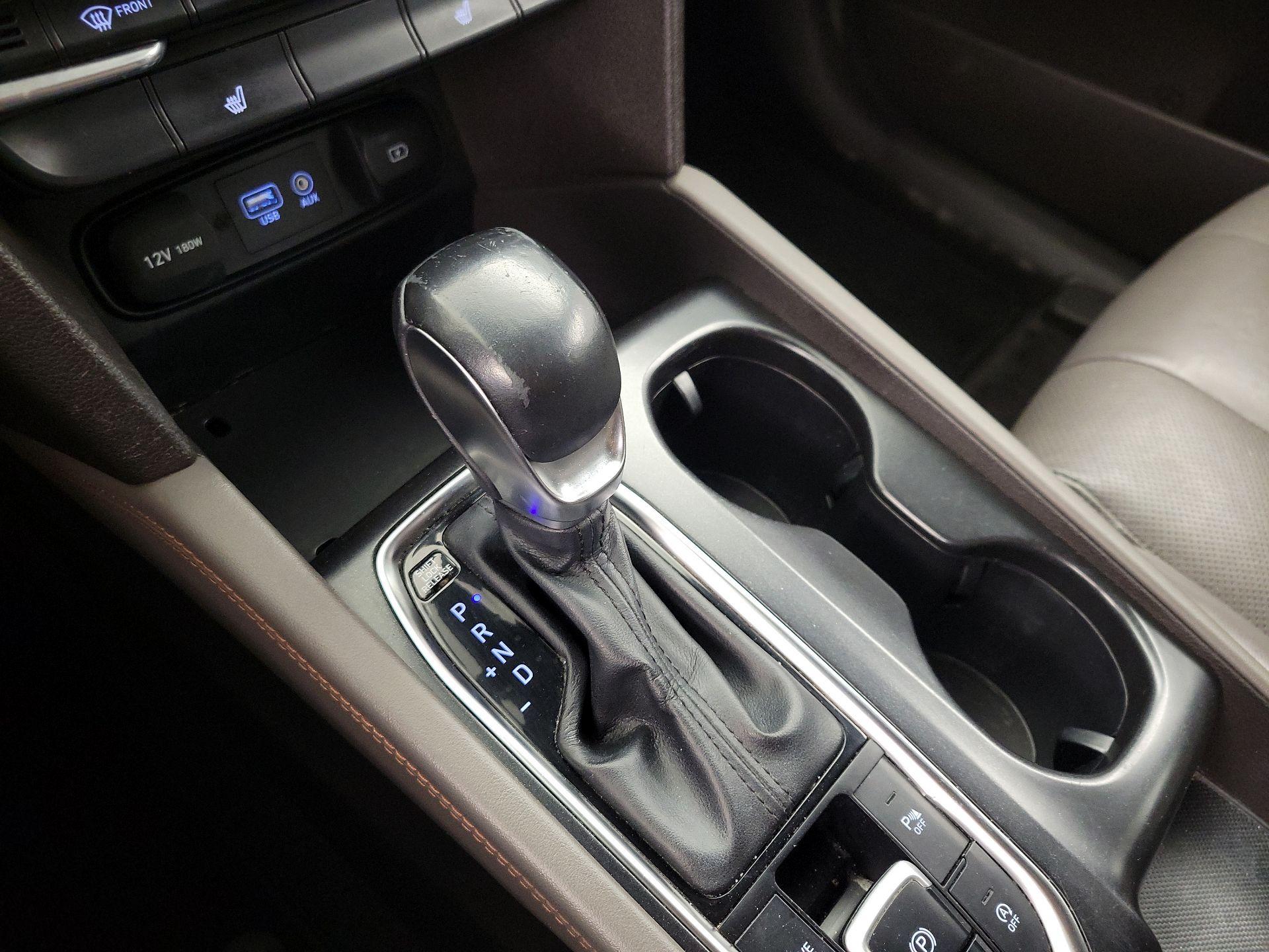 Thumbnail: 2019 Hyundai Santa Fe - 17