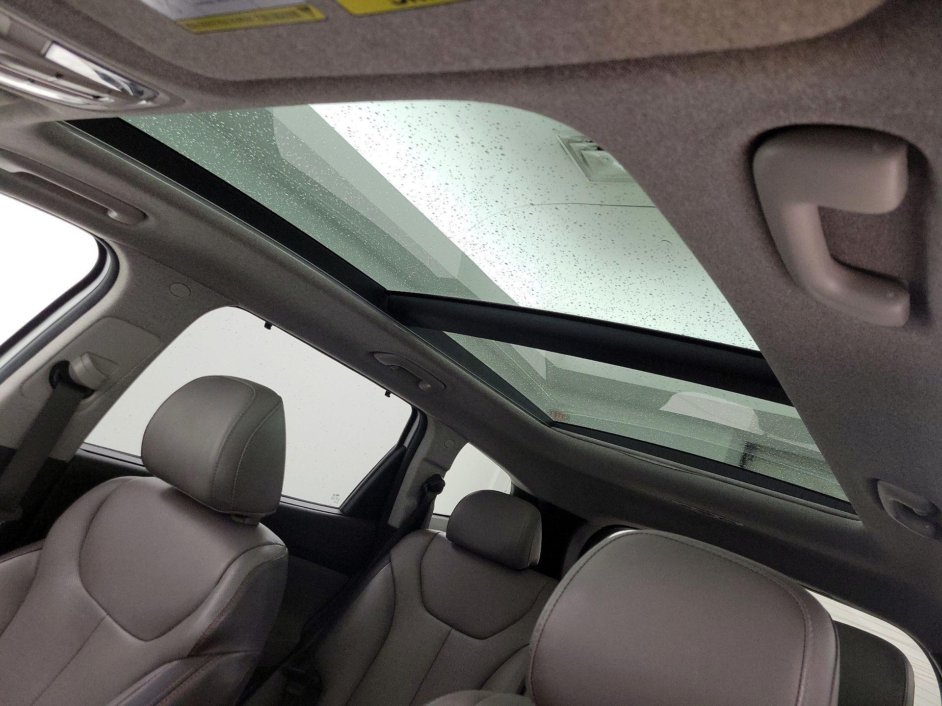 Thumbnail: 2019 Hyundai Santa Fe - 19