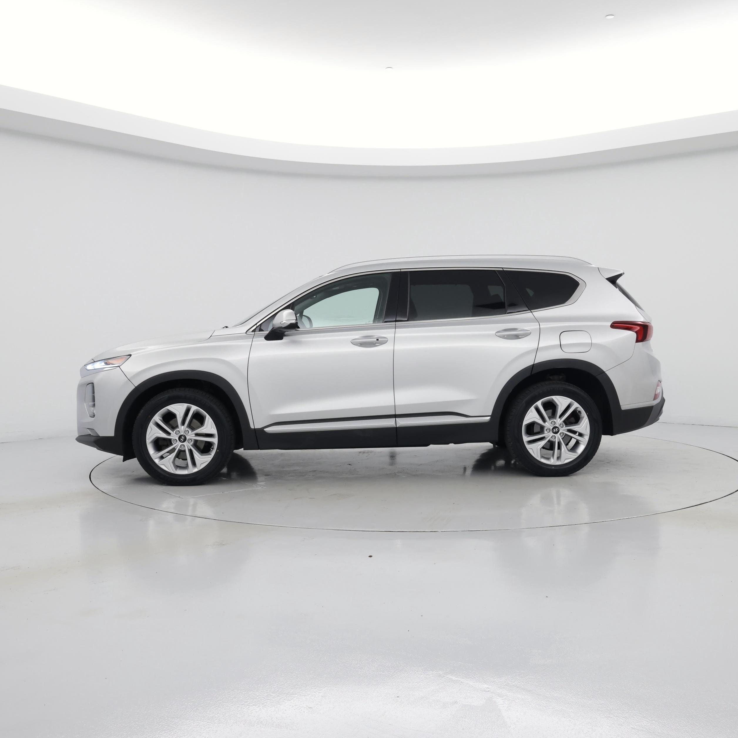 Thumbnail: 2019 Hyundai Santa Fe - 3