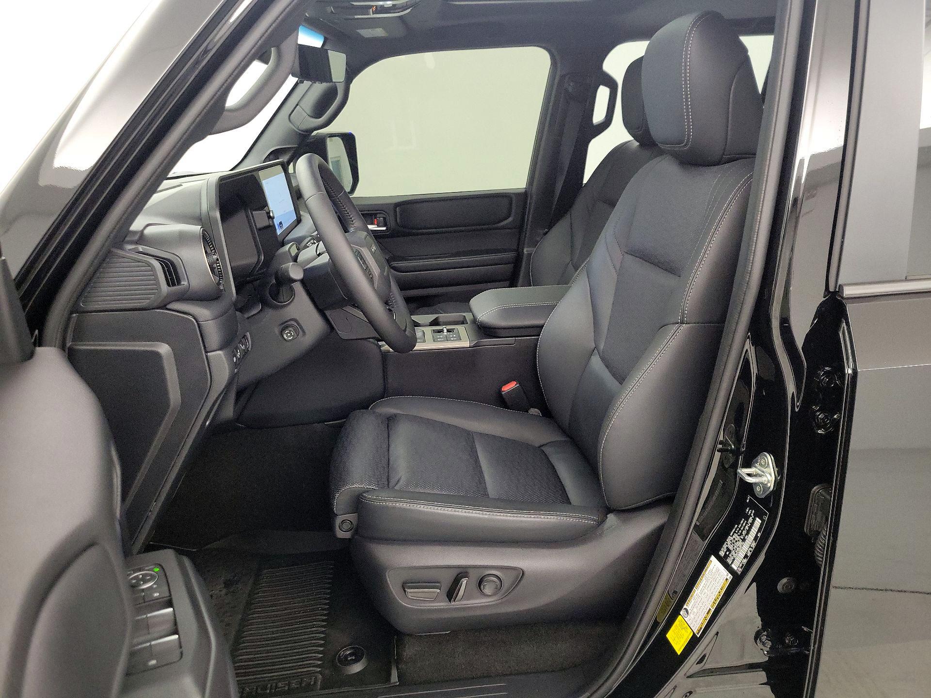 Thumbnail: 2025 Toyota Land Cruiser - 11