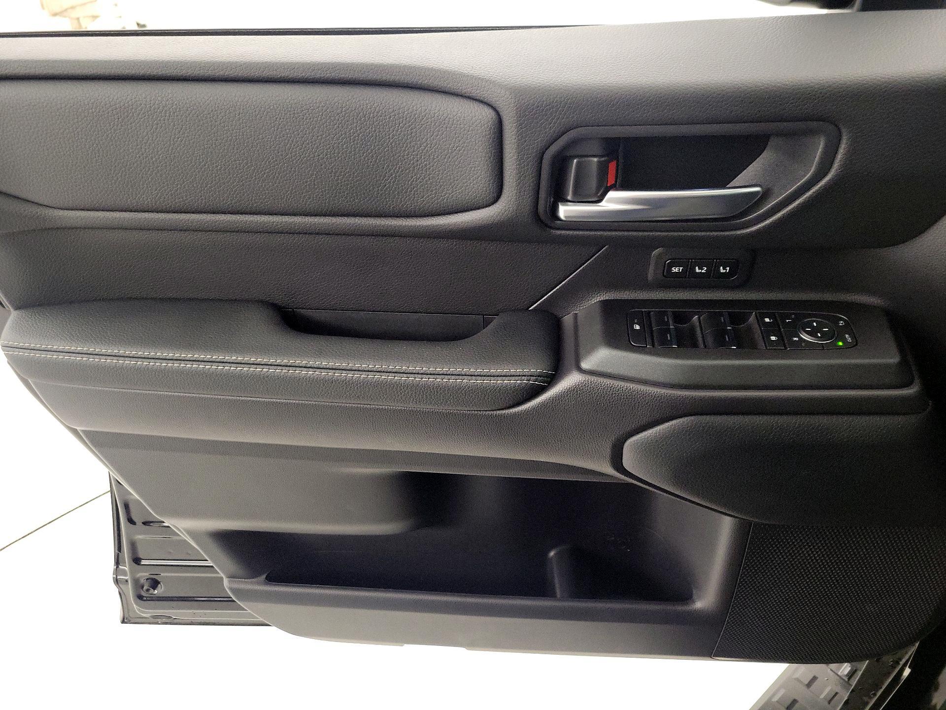 Thumbnail: 2025 Toyota Land Cruiser - 12