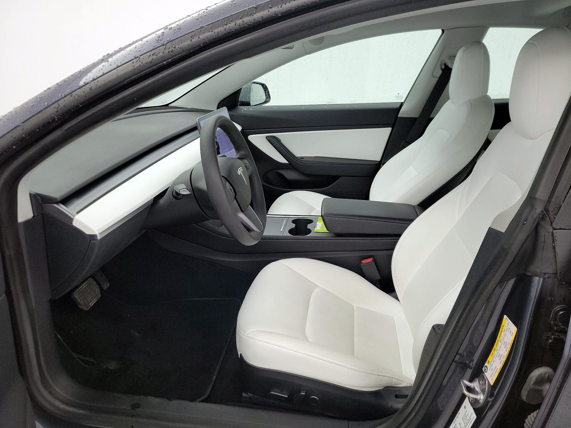 Thumbnail: 2021 Tesla Model 3 - 11