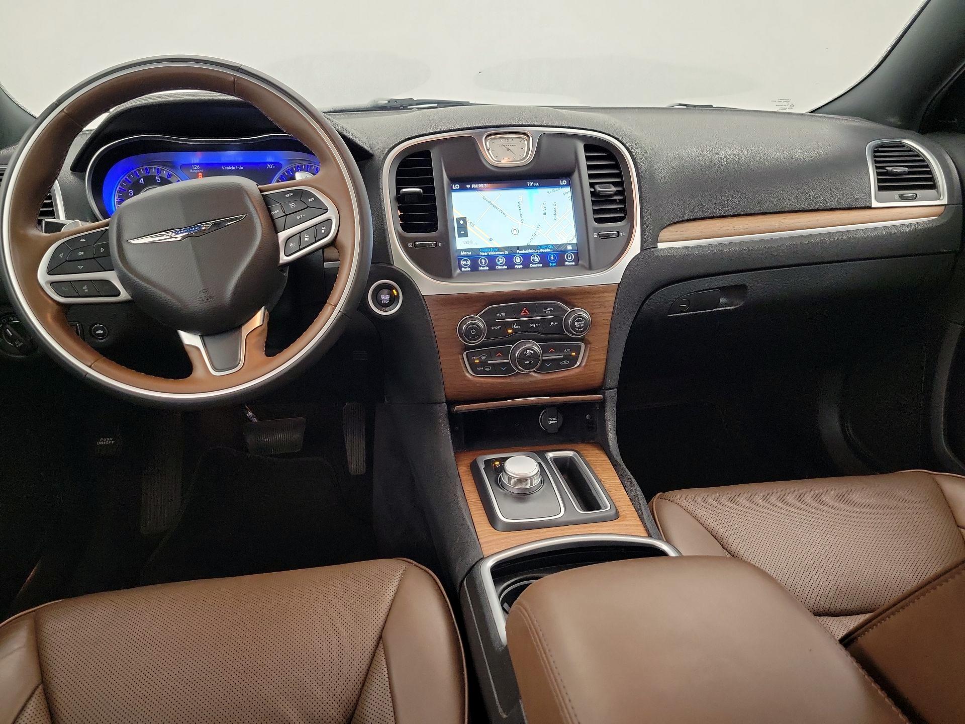 Thumbnail: 2018 Chrysler 300 - 9