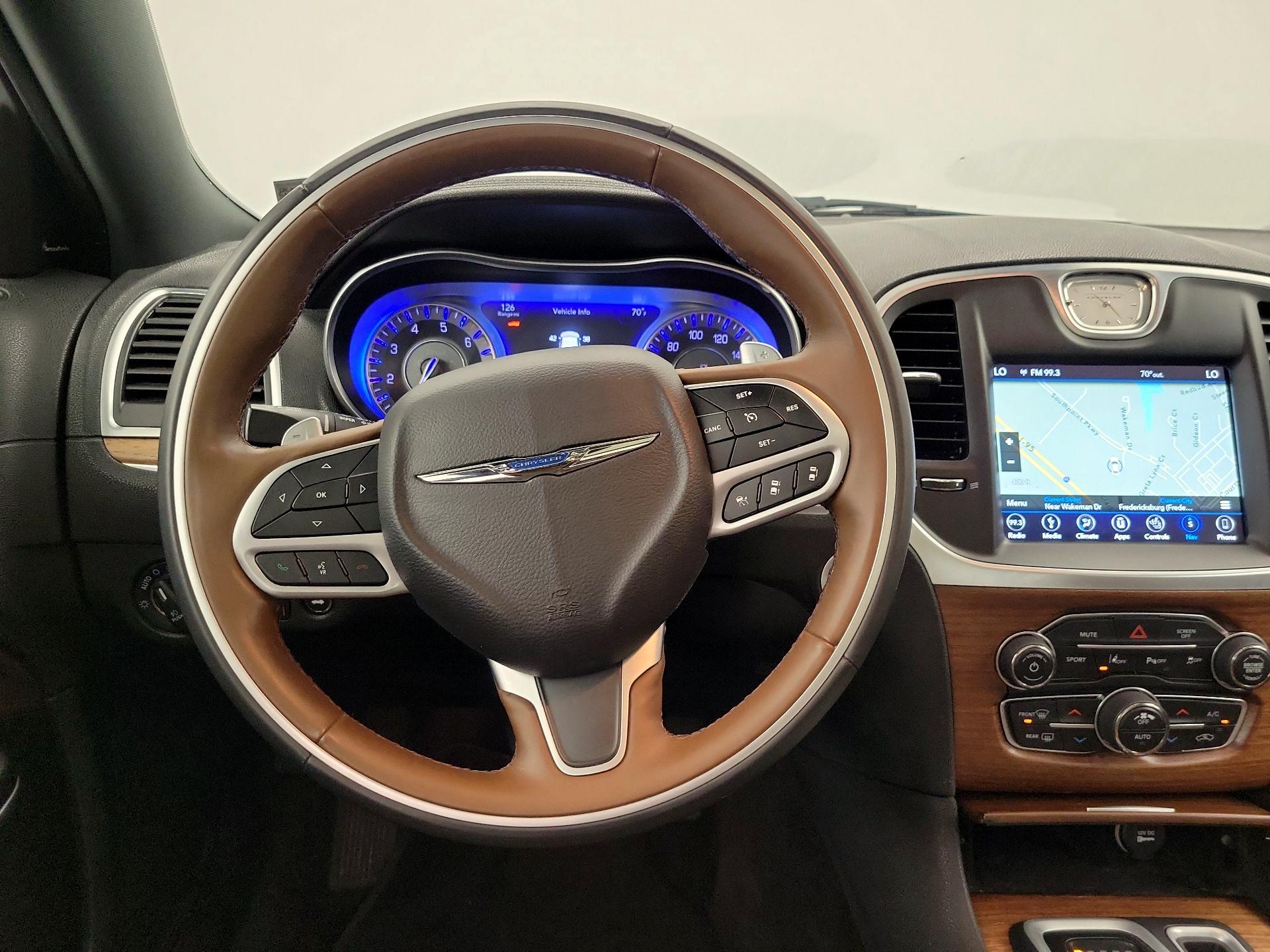 Thumbnail: 2018 Chrysler 300 - 10