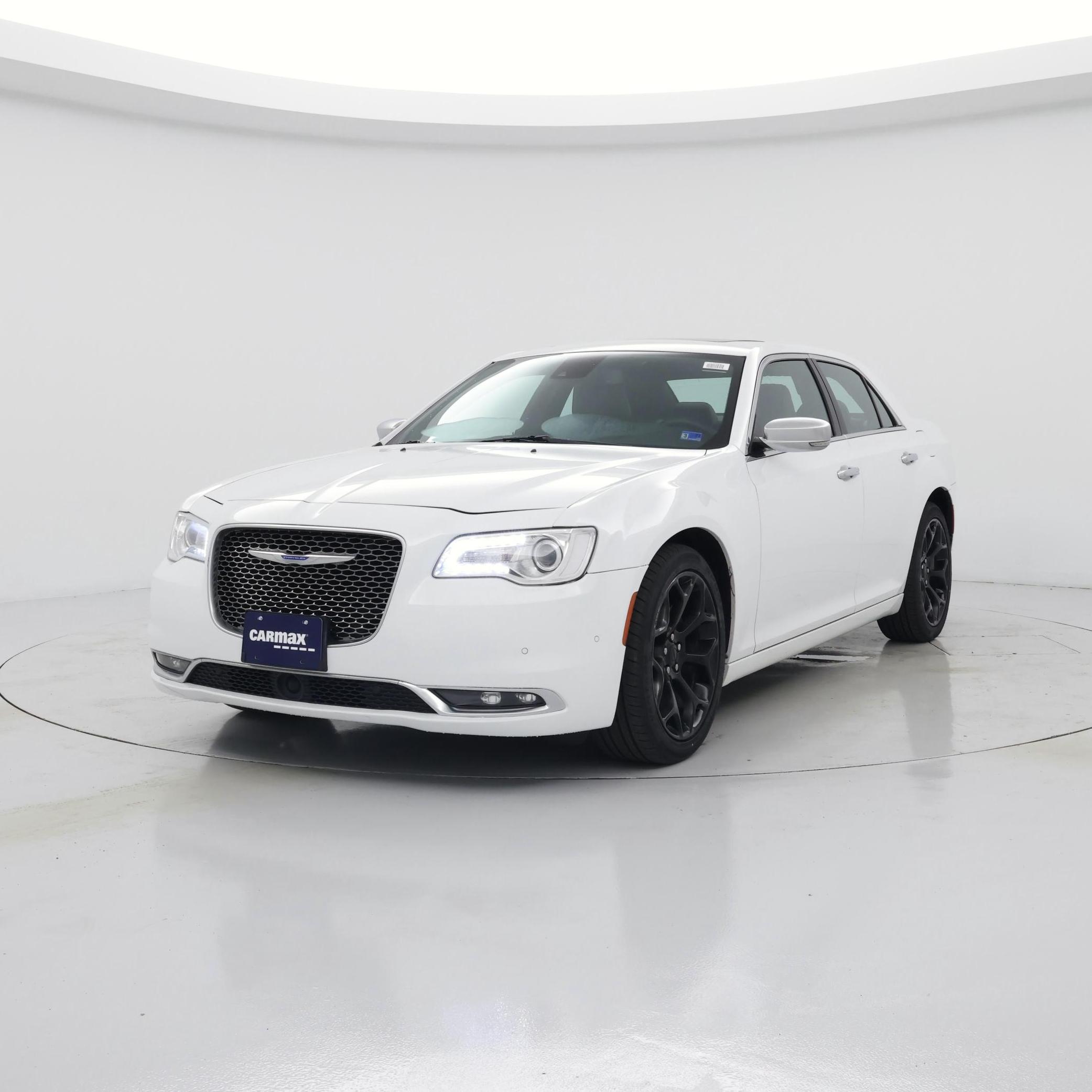 Thumbnail: 2018 Chrysler 300 - 4