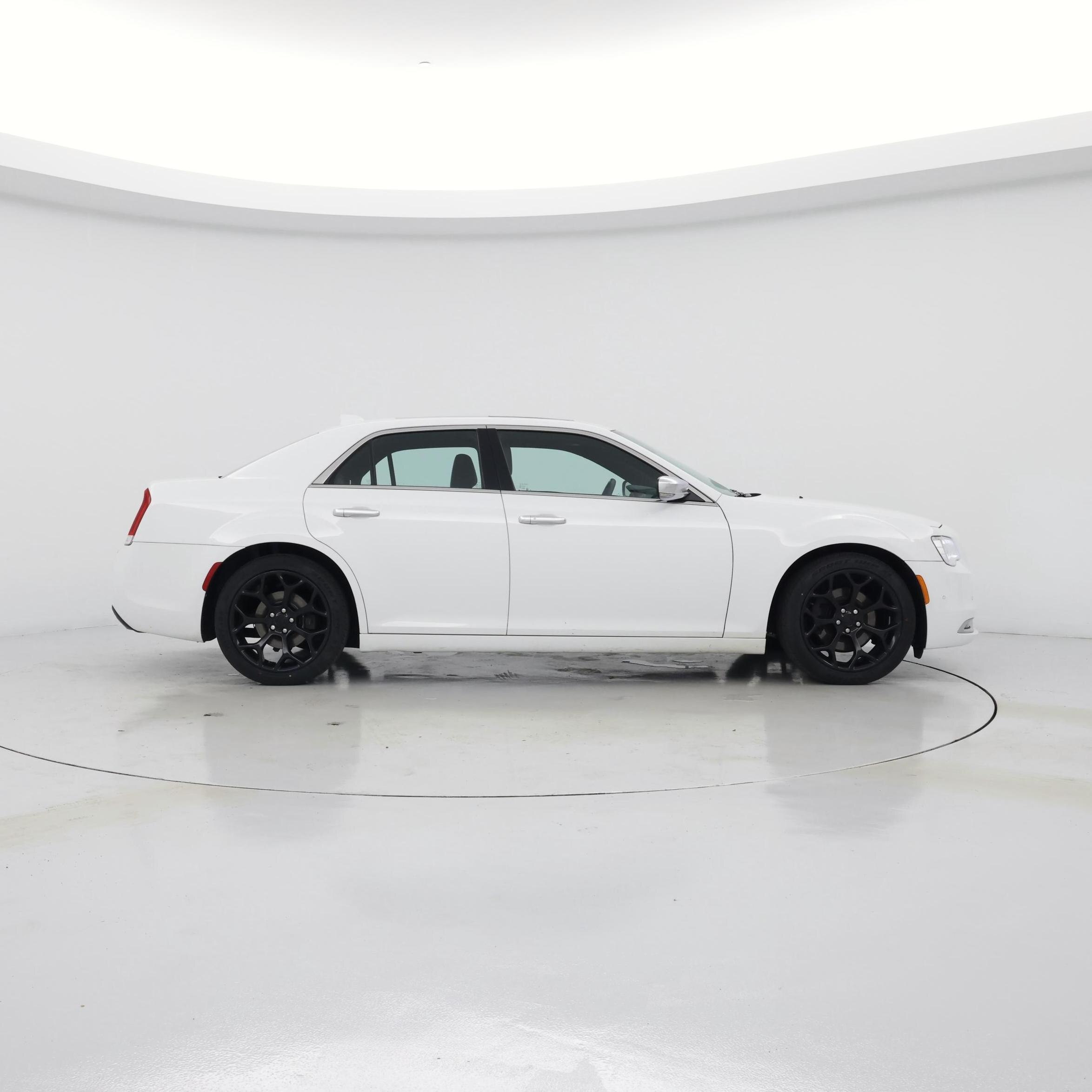 Thumbnail: 2018 Chrysler 300 - 7