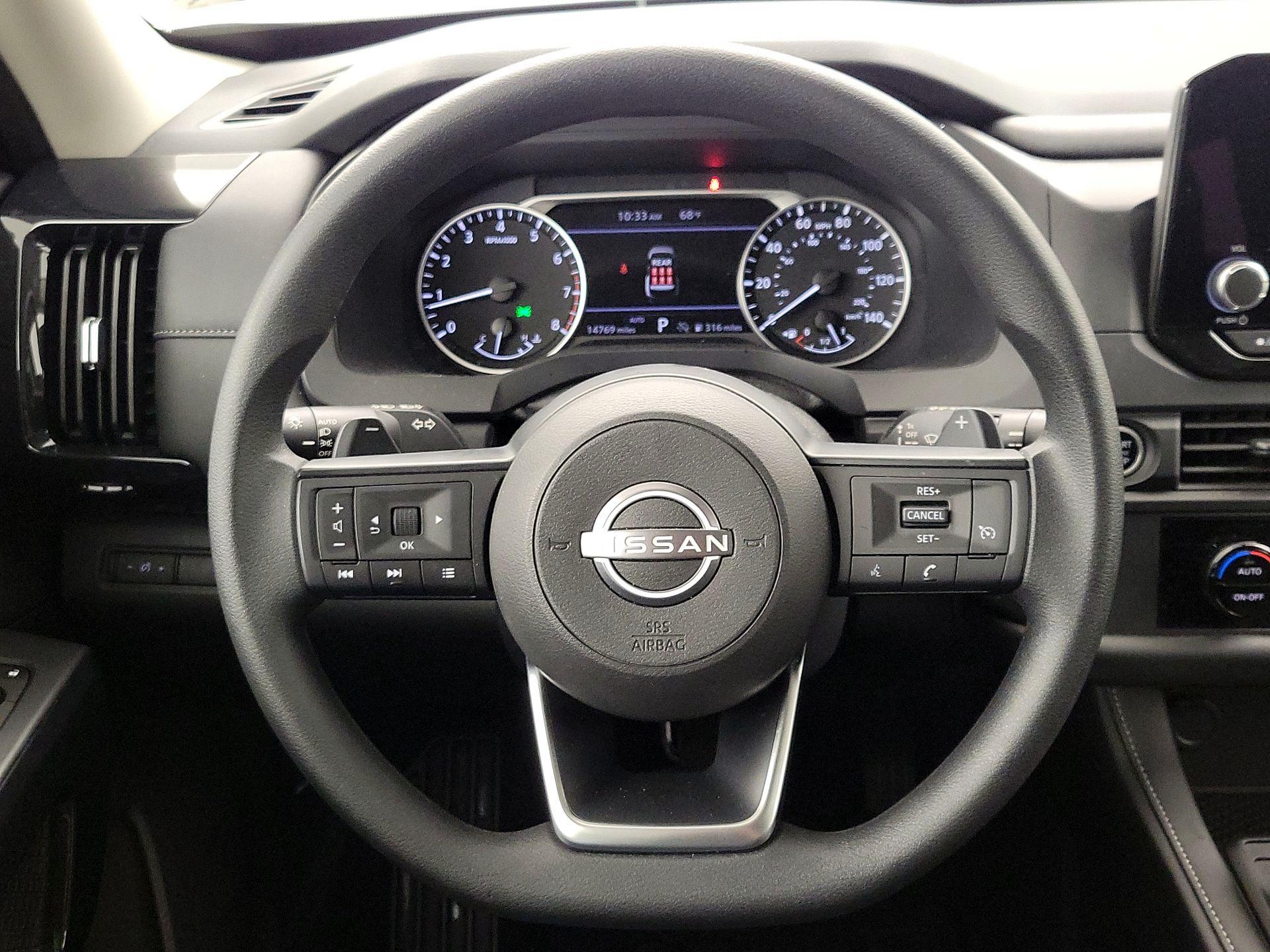 Thumbnail: 2024 Nissan Pathfinder - 10