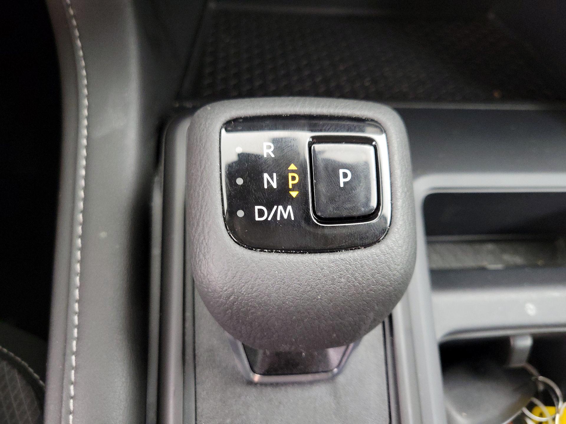 Thumbnail: 2024 Nissan Pathfinder - 17