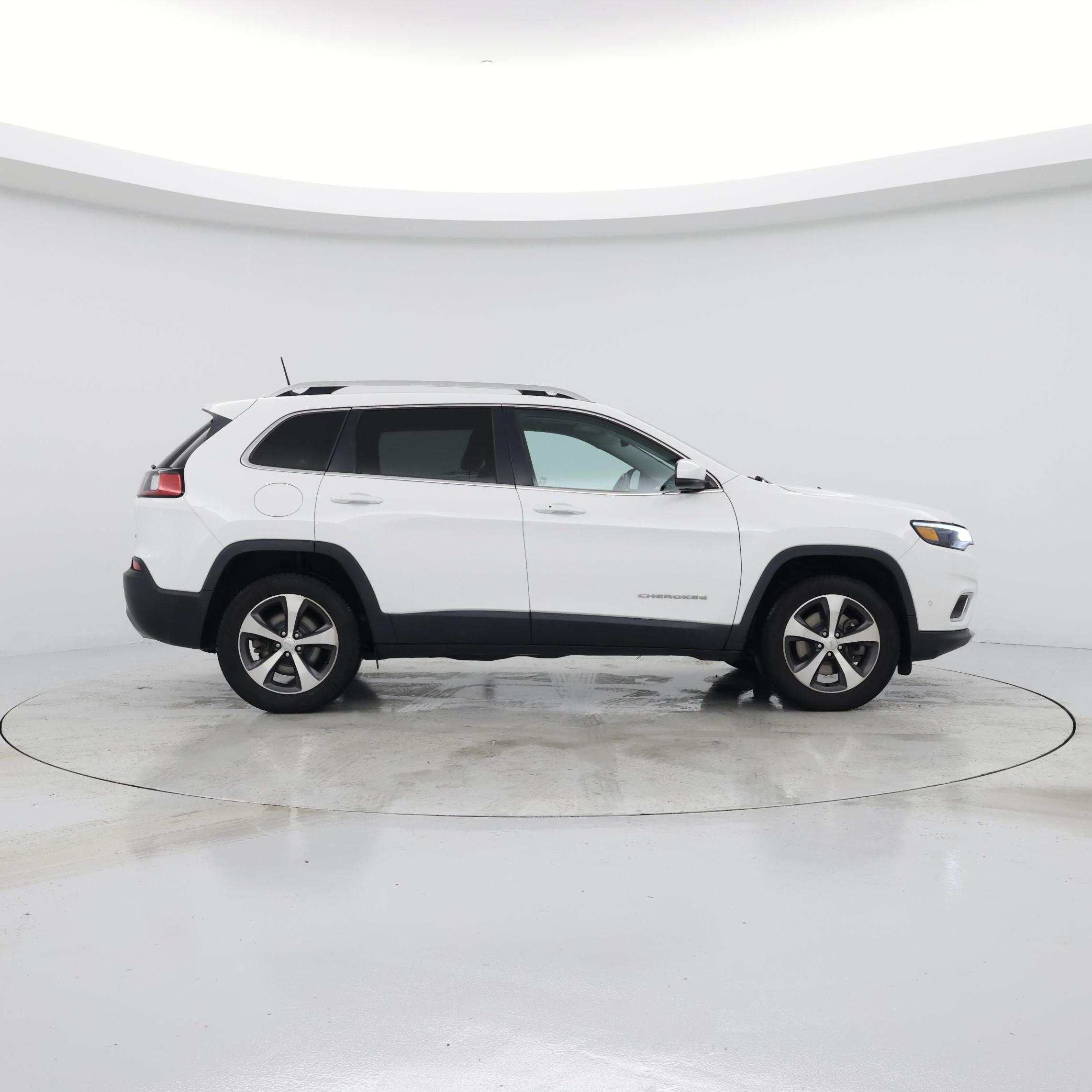 Thumbnail: 2021 Jeep Cherokee - 7