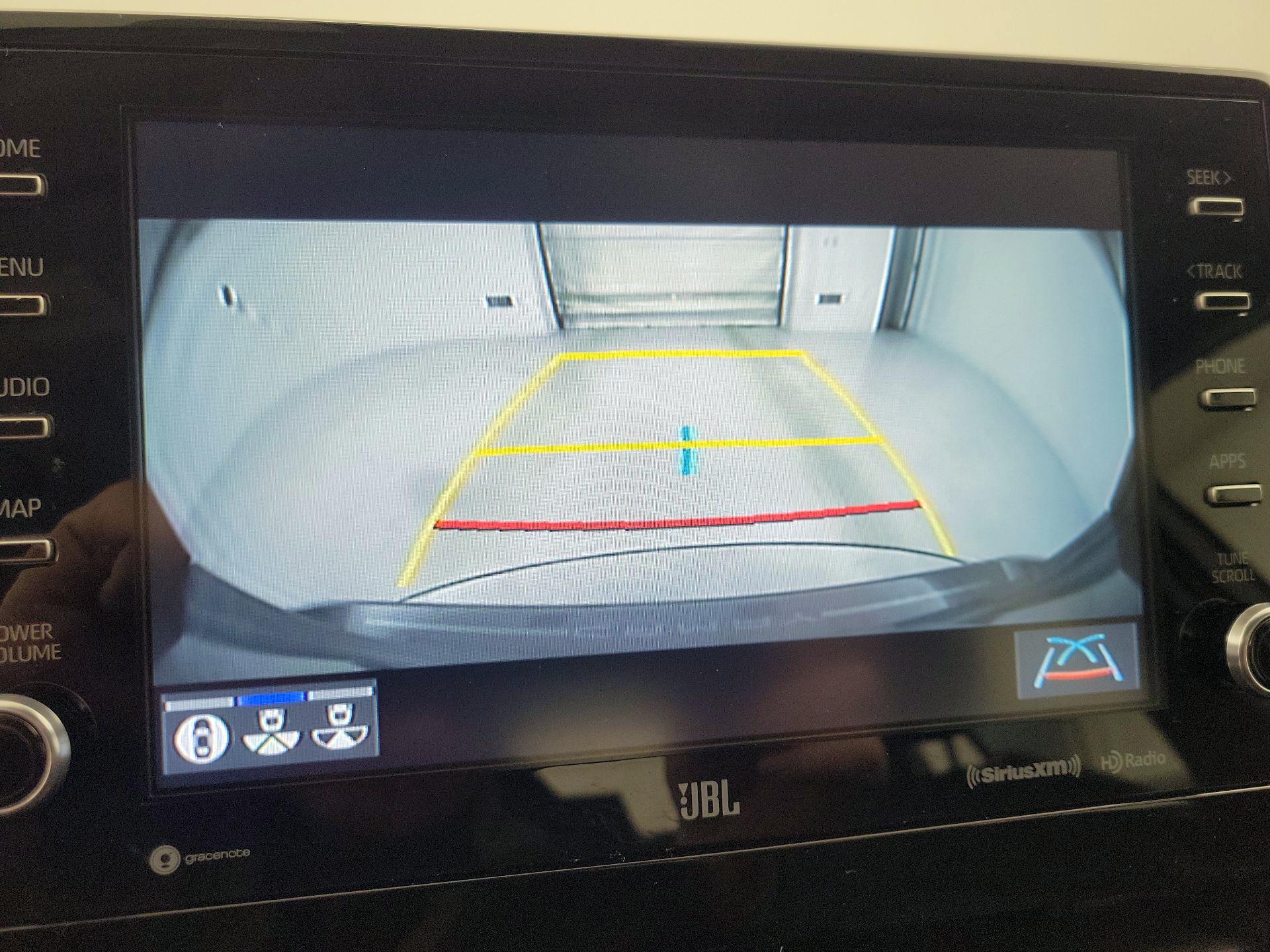 Thumbnail: 2021 Toyota Camry - 14