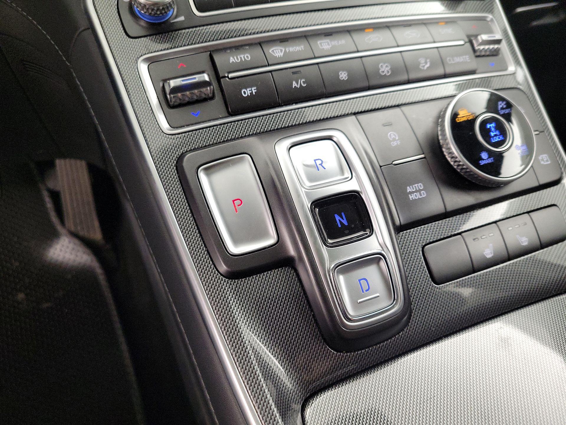 Thumbnail: 2023 Hyundai Santa Fe - 18