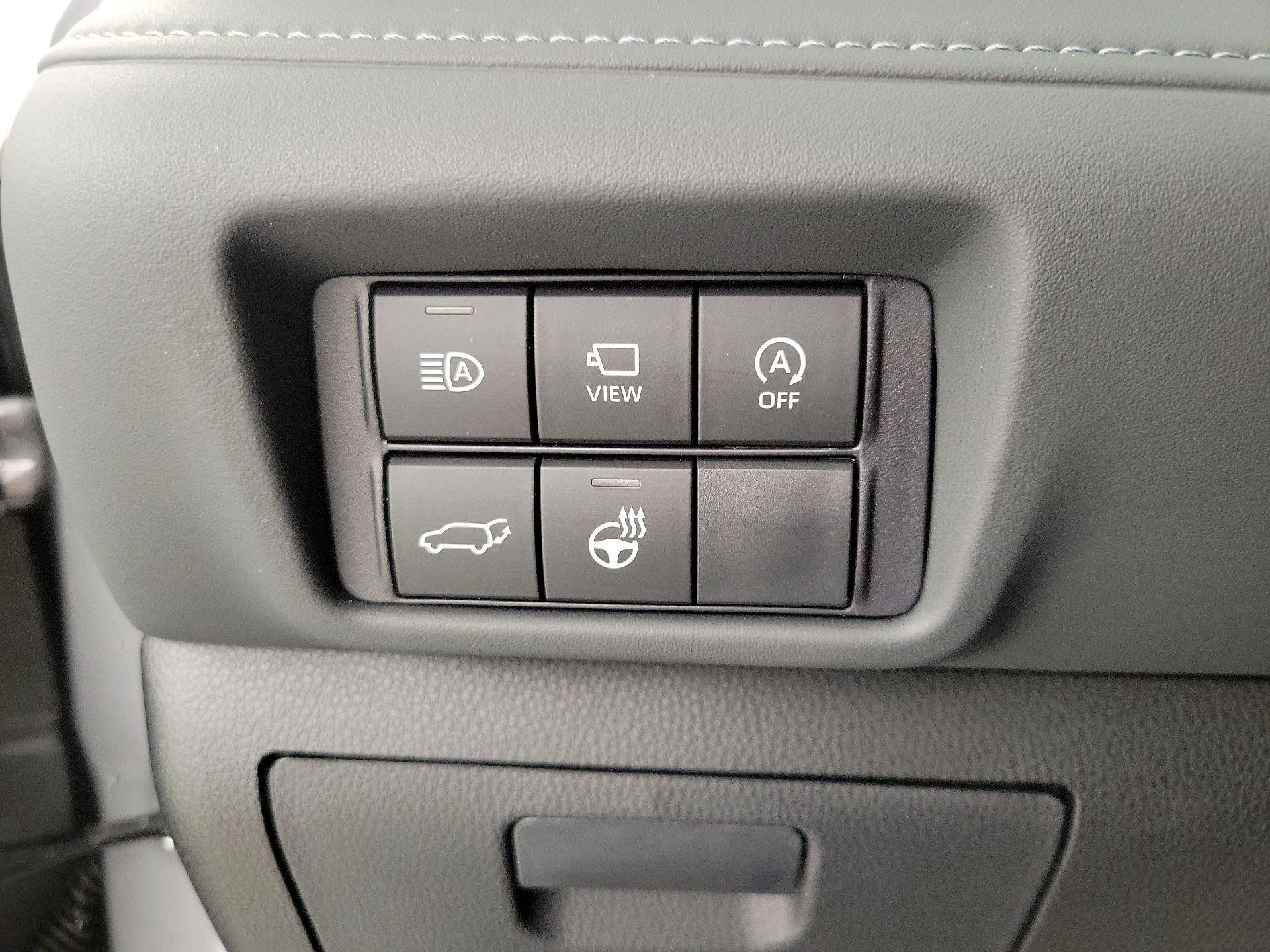 Thumbnail: 2026 Toyota Highlander - 13