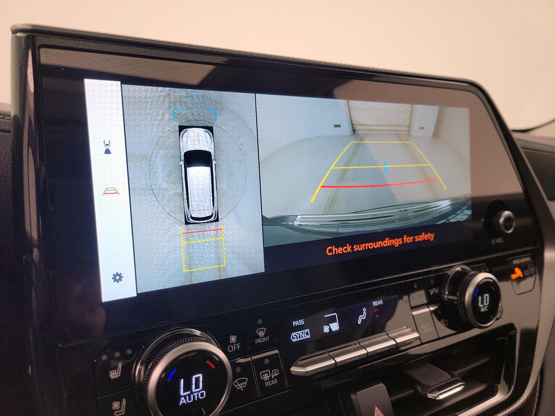 Thumbnail: 2026 Toyota Highlander - 14