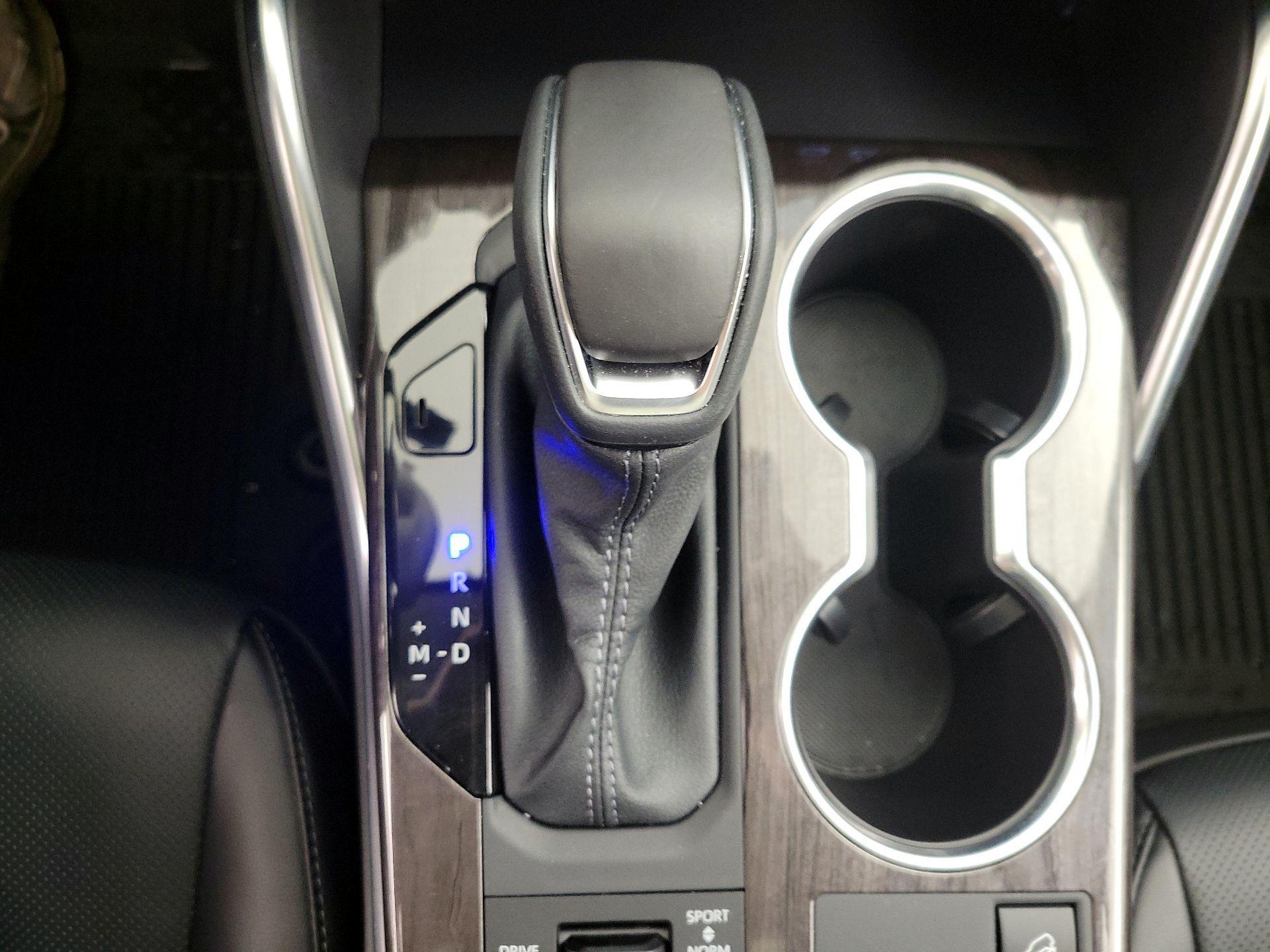 Thumbnail: 2026 Toyota Highlander - 17