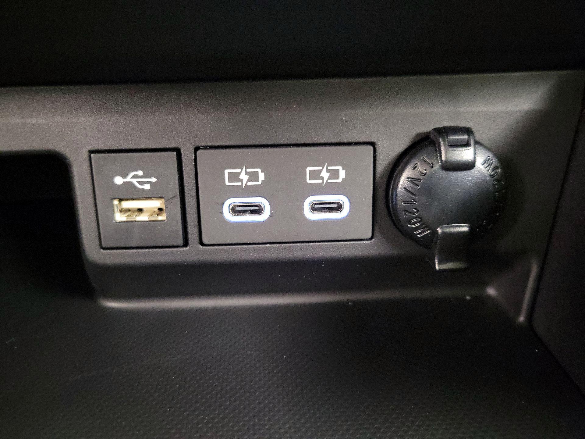 Thumbnail: 2026 Toyota Highlander - 18