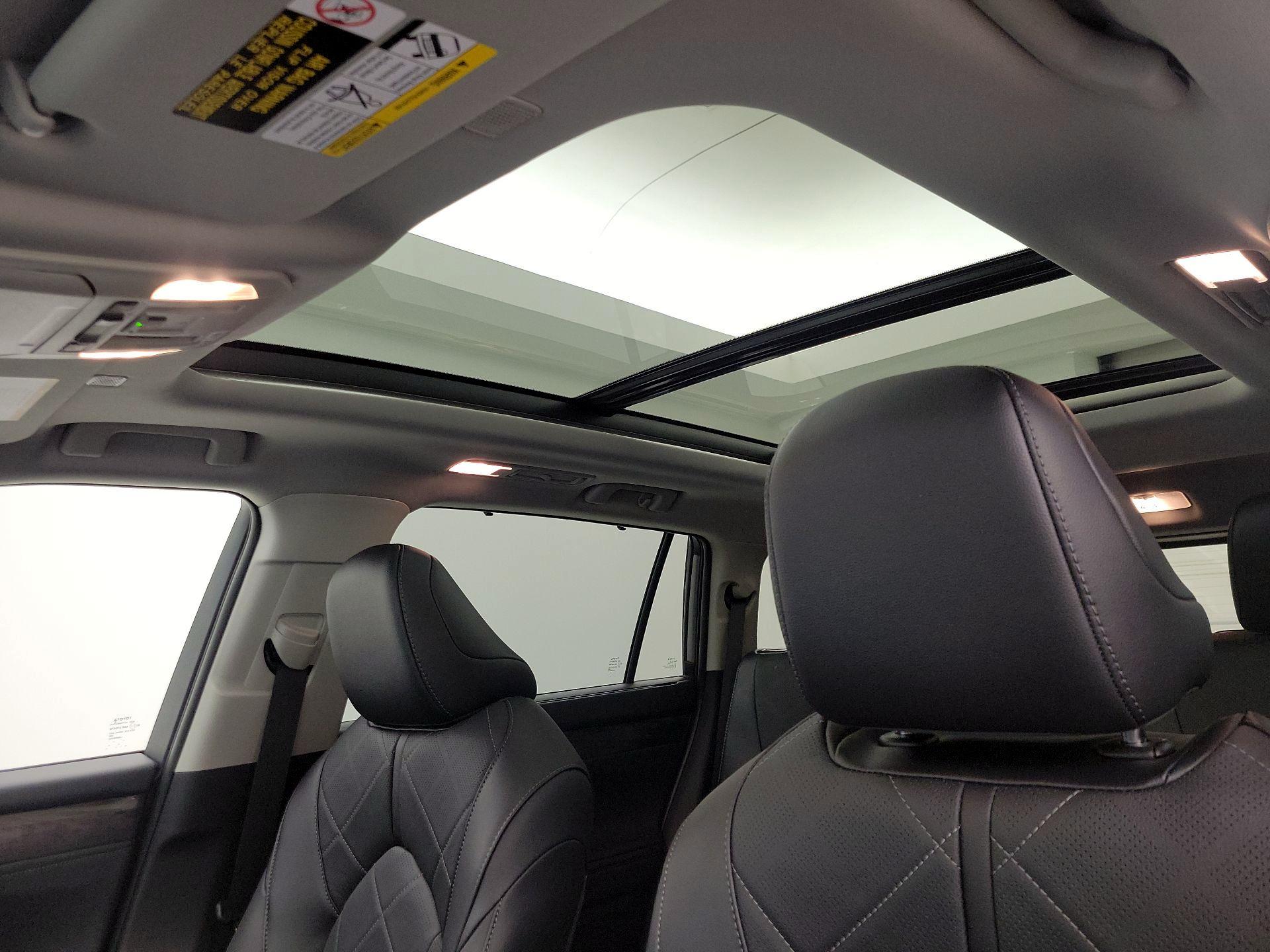 Thumbnail: 2026 Toyota Highlander - 19