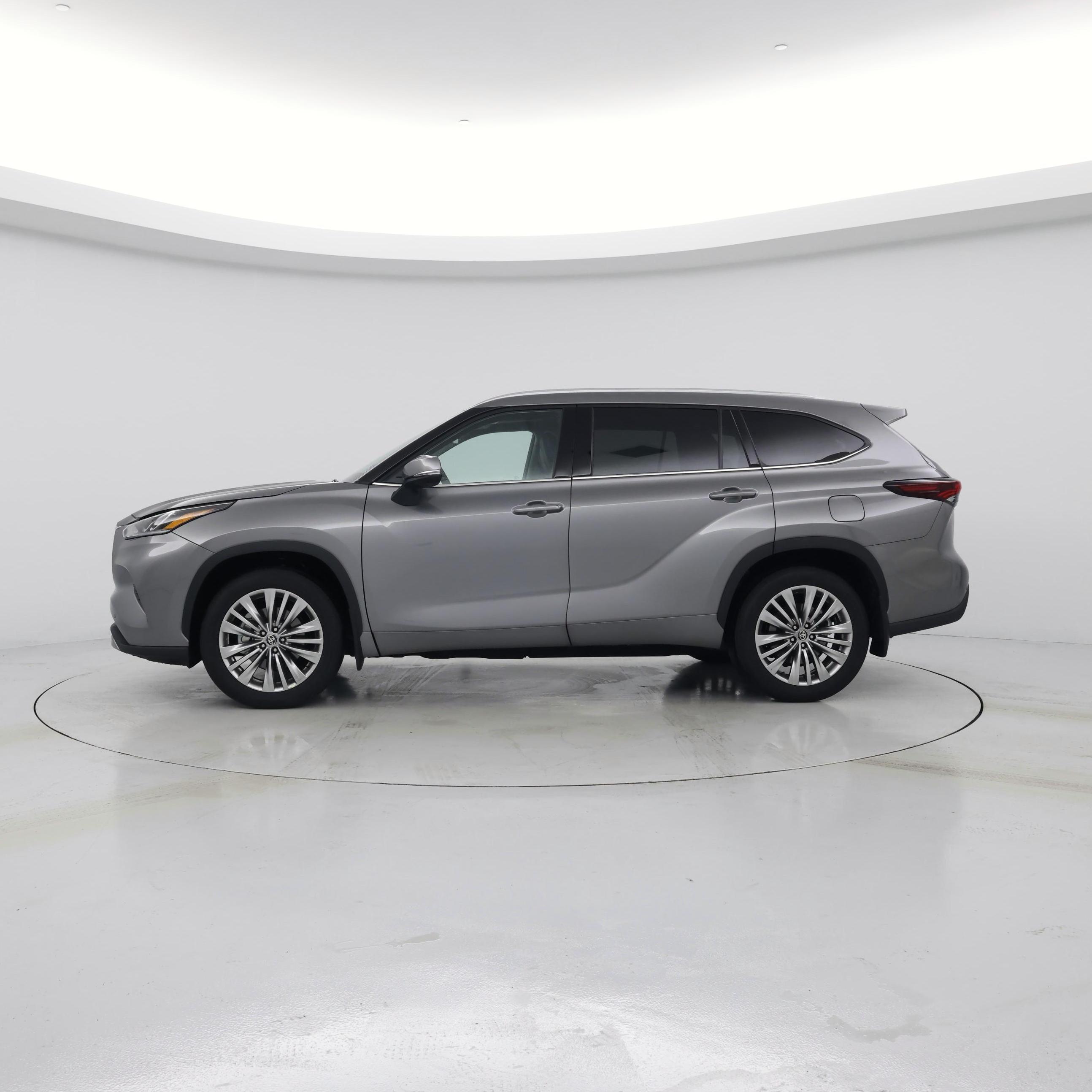 Thumbnail: 2026 Toyota Highlander - 3