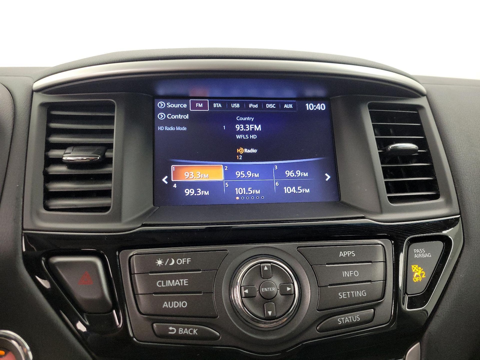 2018 Nissan Pathfinder S - Photo 16