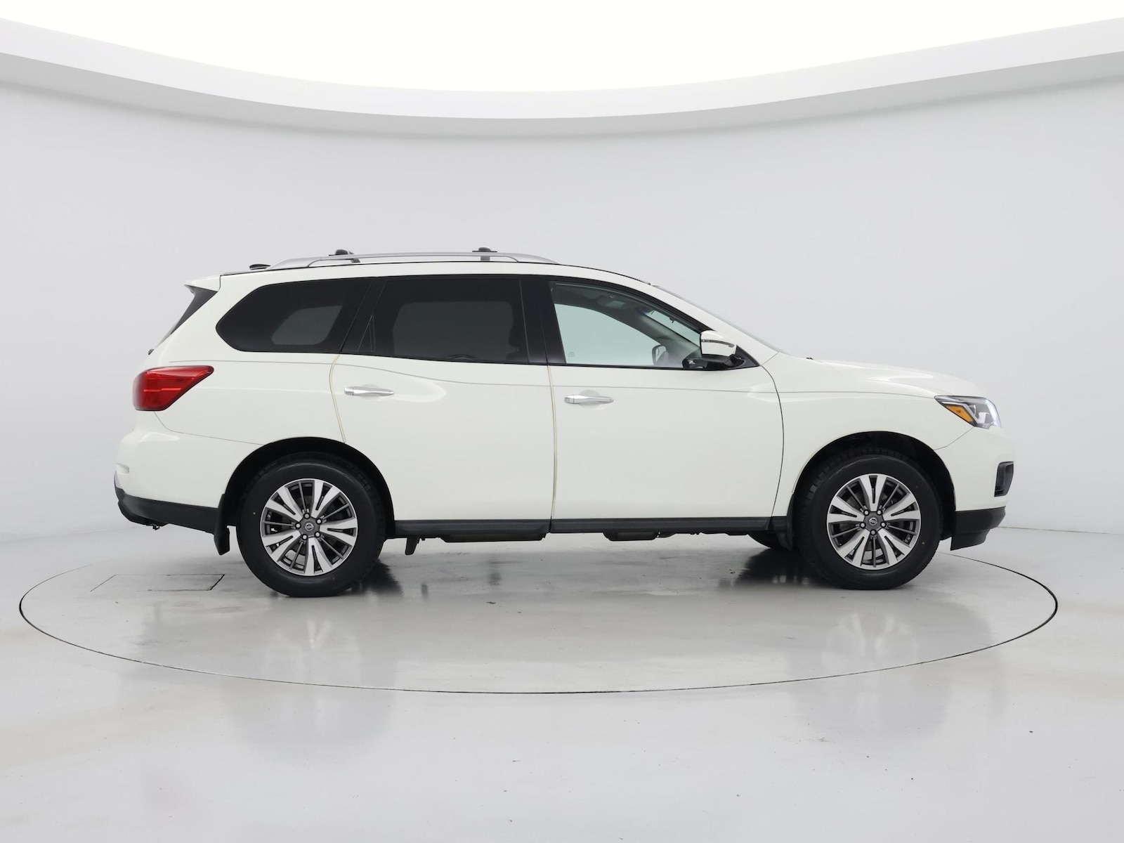 2018 Nissan Pathfinder S - Photo 8