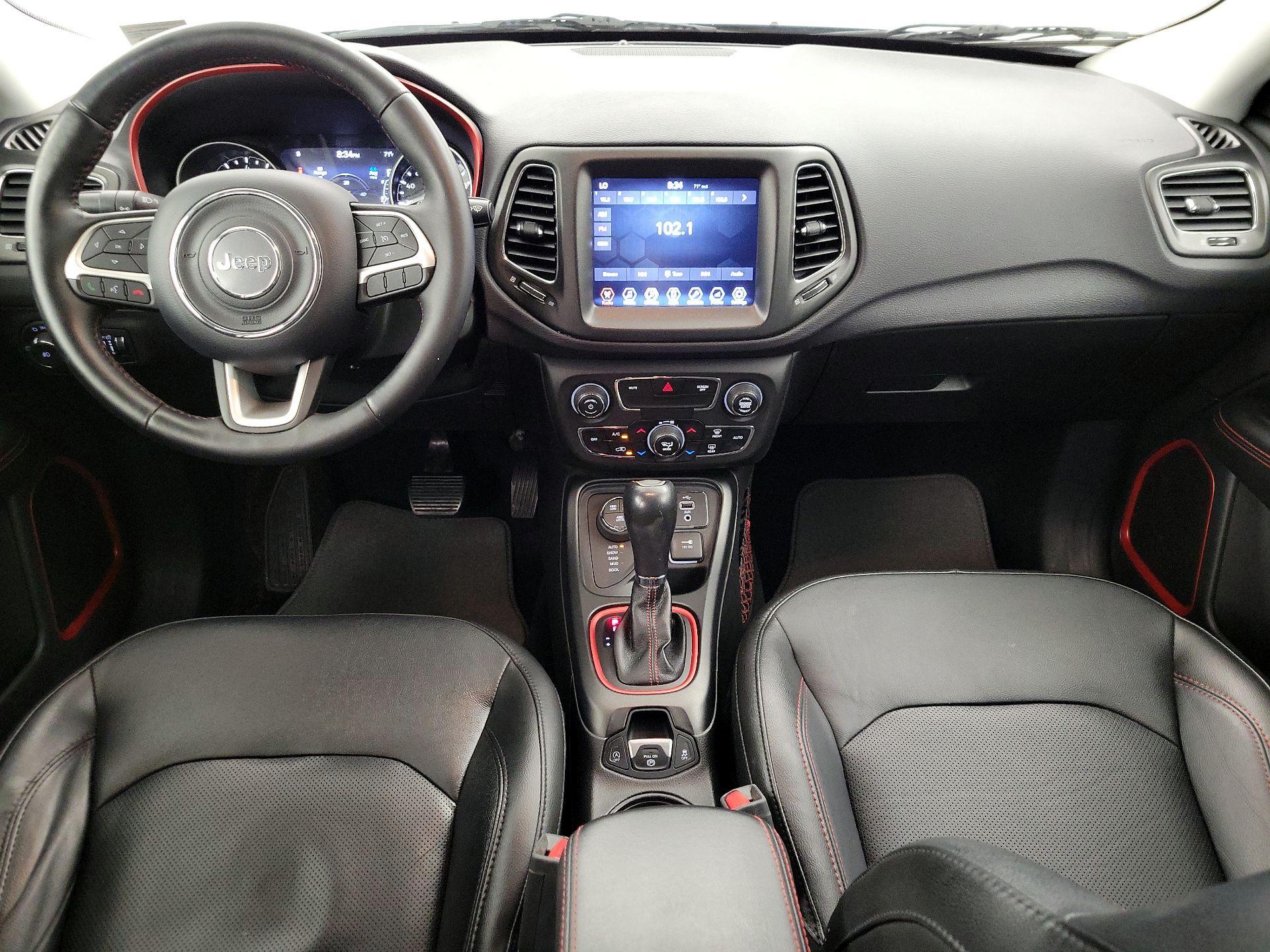 Thumbnail: 2018 Jeep Compass - 9