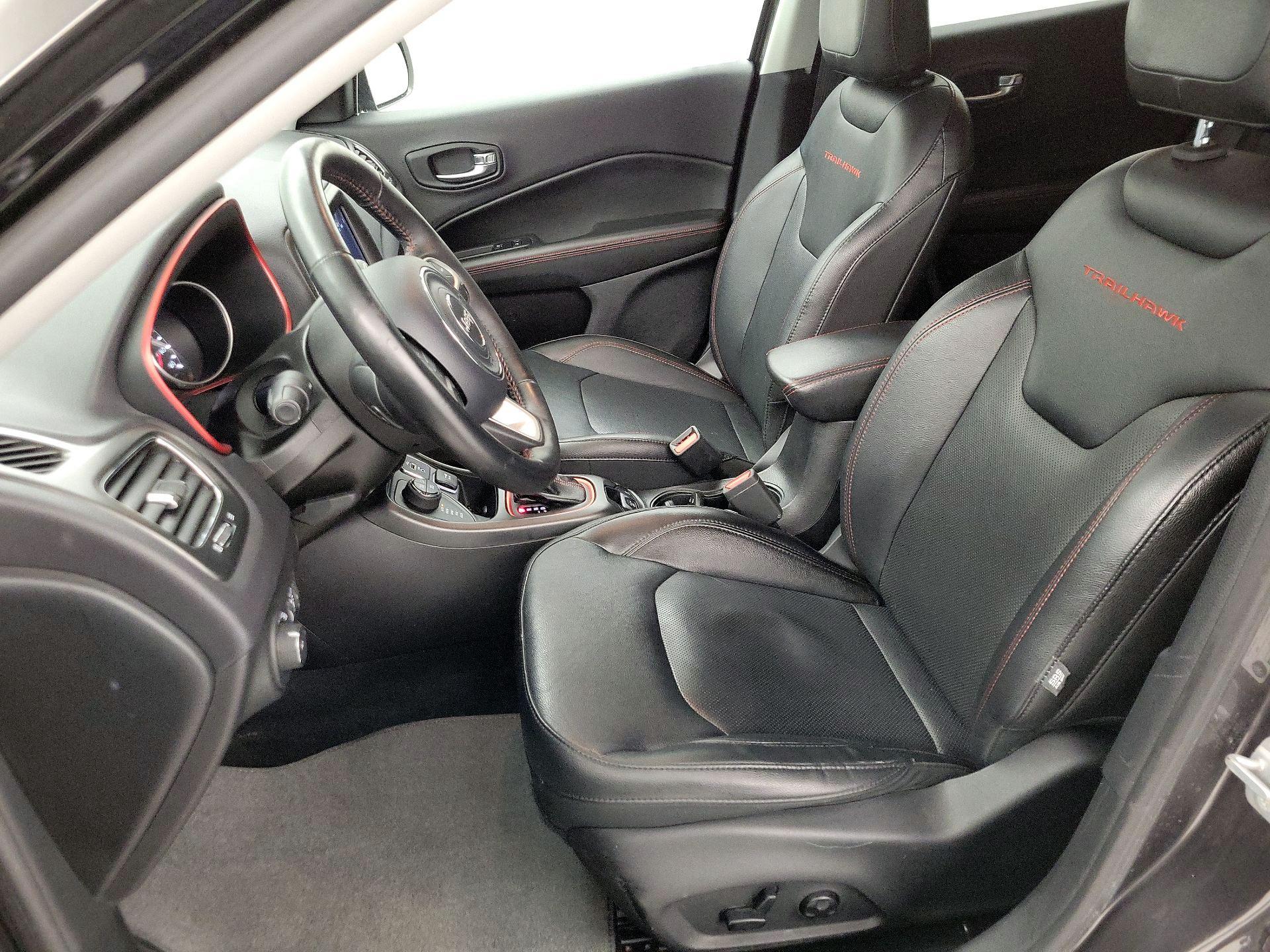 Thumbnail: 2018 Jeep Compass - 11