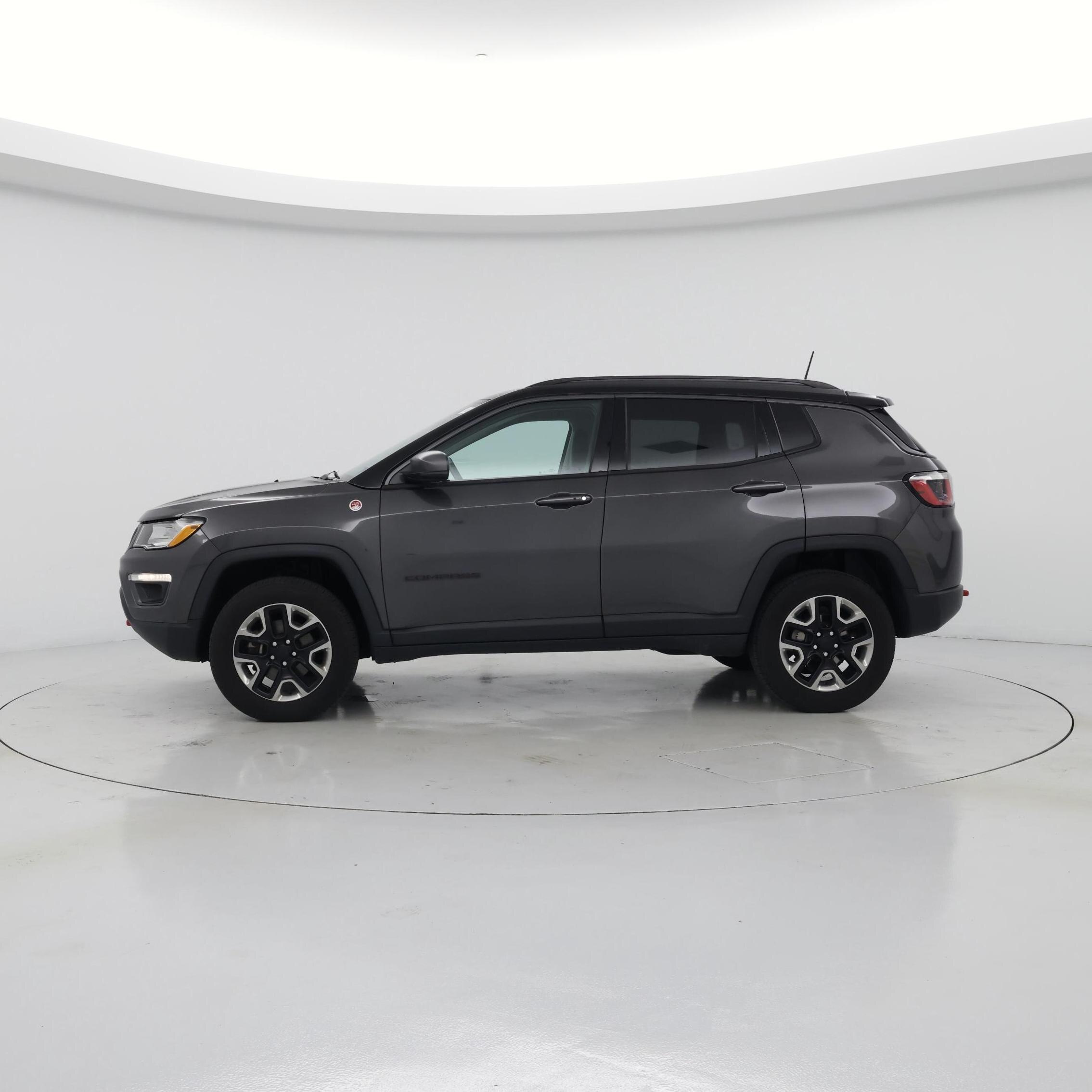 Thumbnail: 2018 Jeep Compass - 3