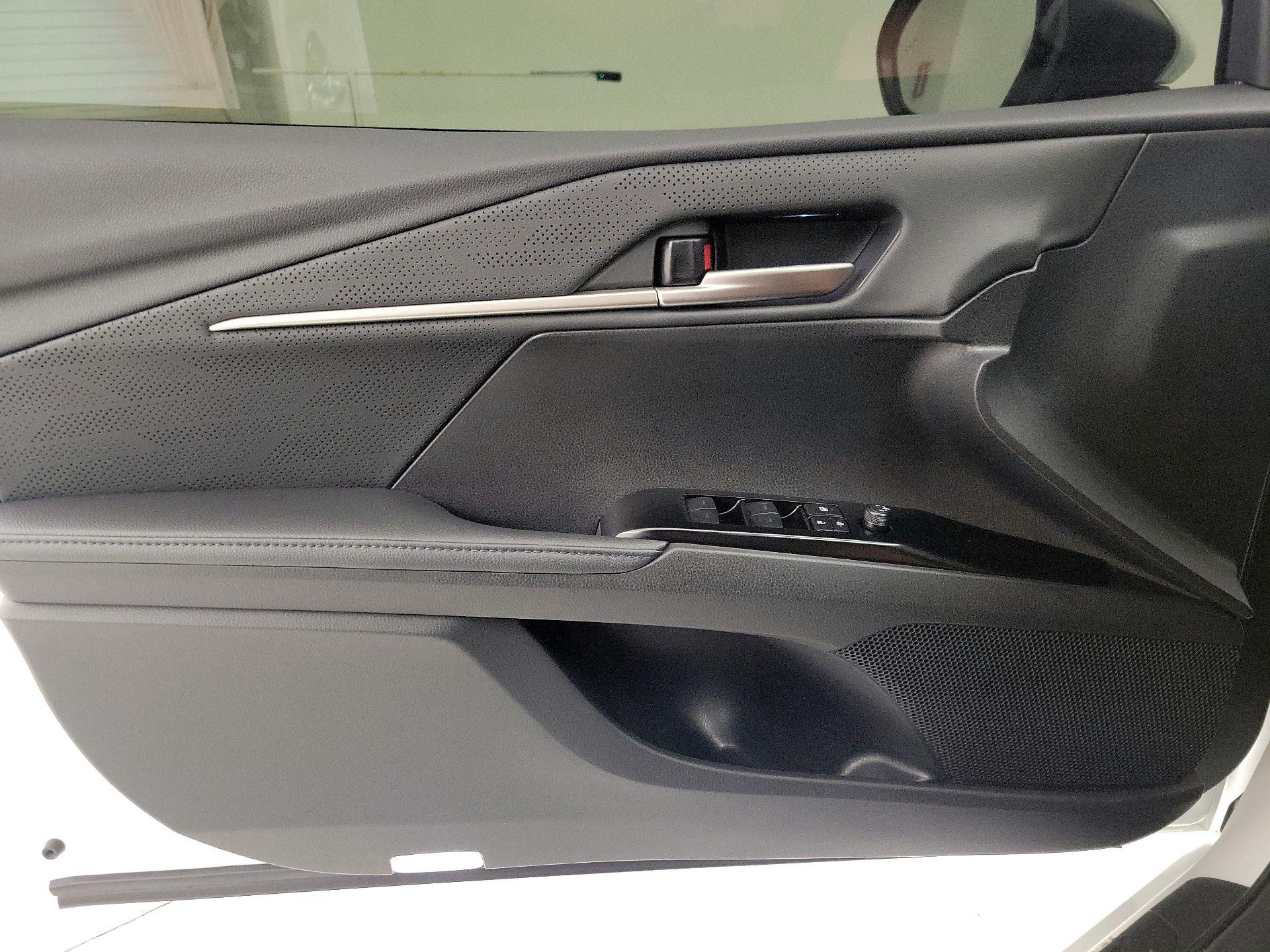 Thumbnail: 2026 Toyota Camry - 12