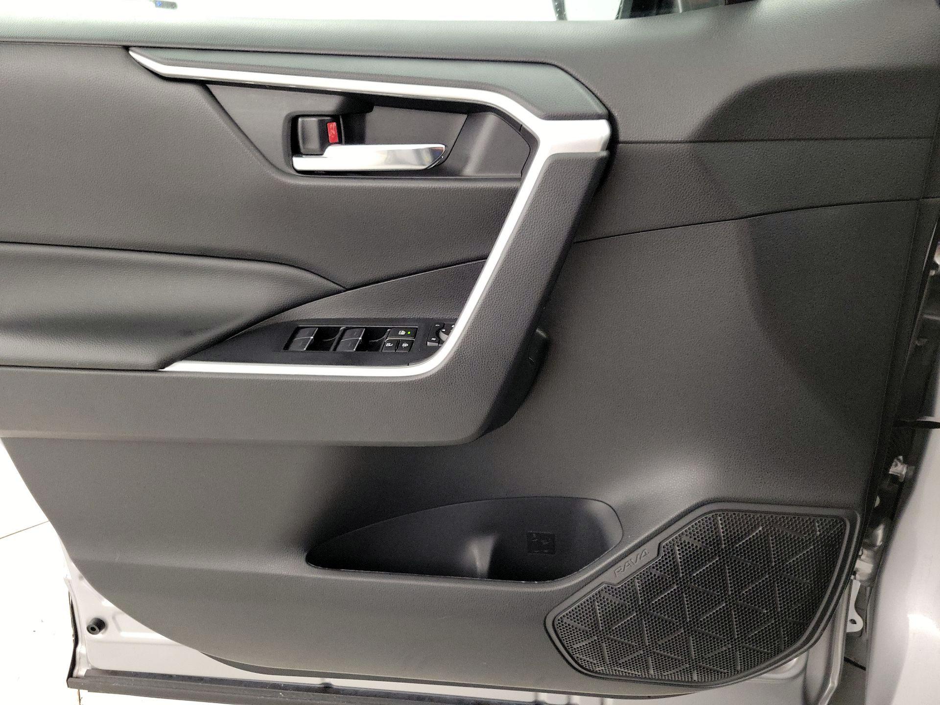 Thumbnail: 2024 Toyota RAV4 - 12