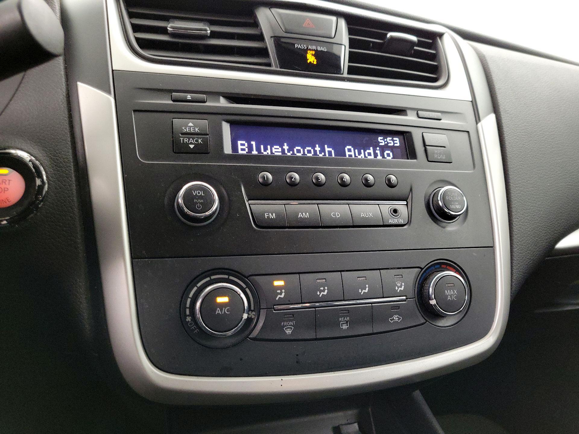 Thumbnail: 2016 Nissan Altima - 14