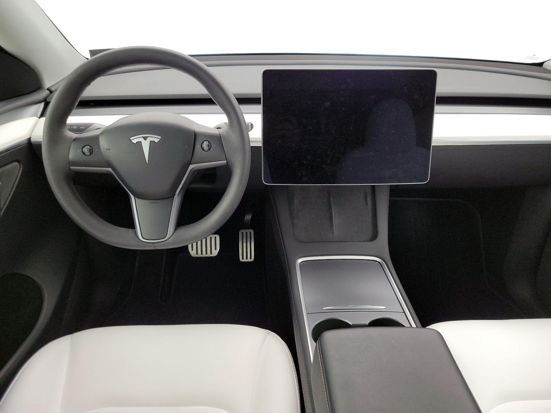 Thumbnail: 2023 Tesla Model Y - 9