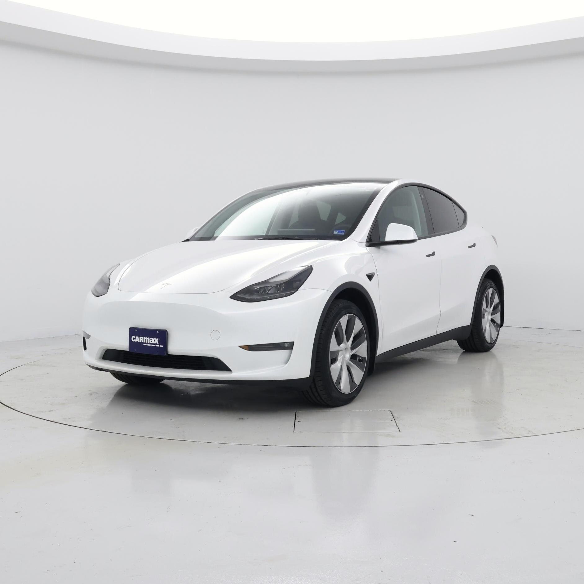Thumbnail: 2023 Tesla Model Y - 4