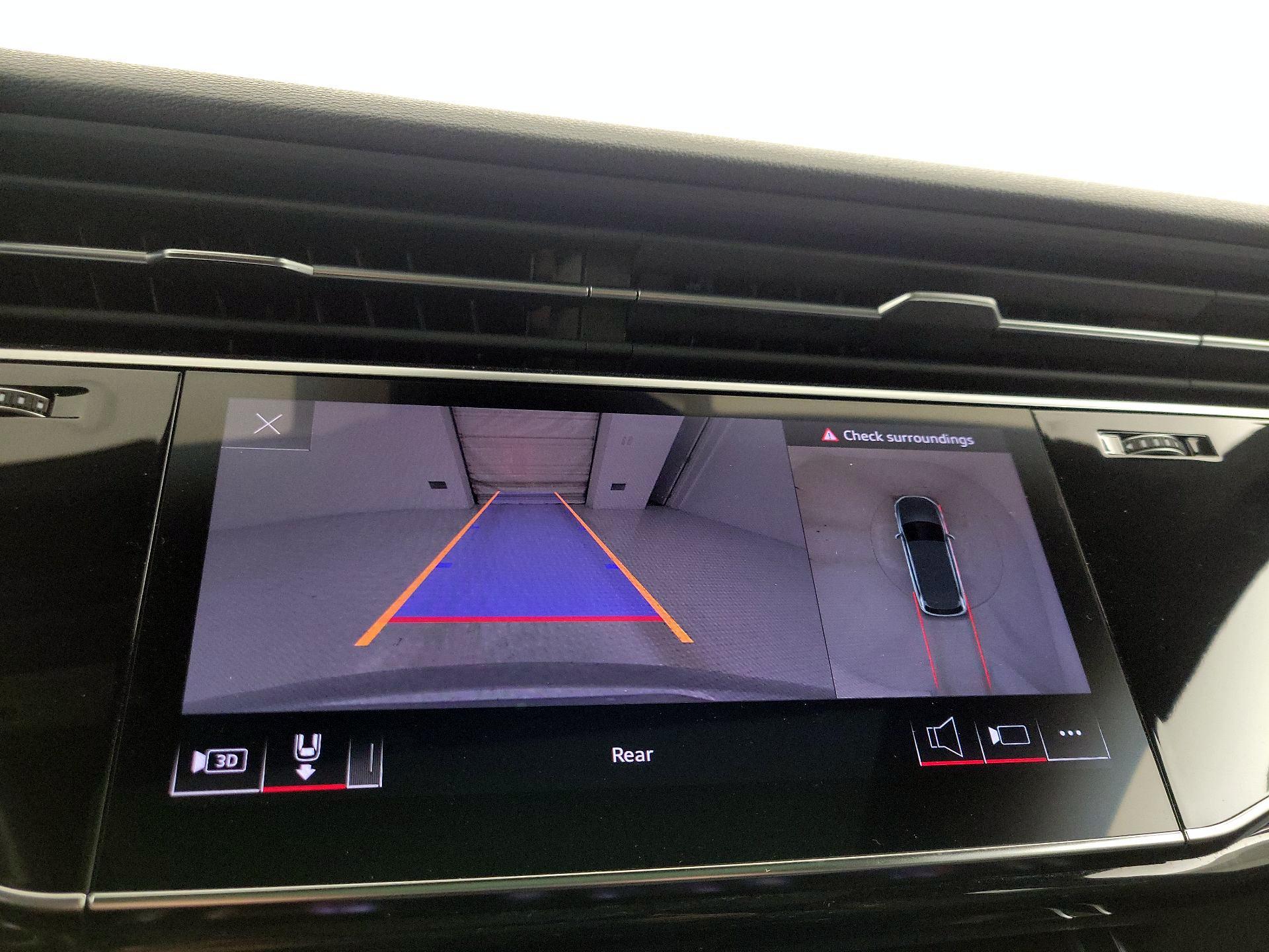 Thumbnail: 2021 Audi Q7 - 15