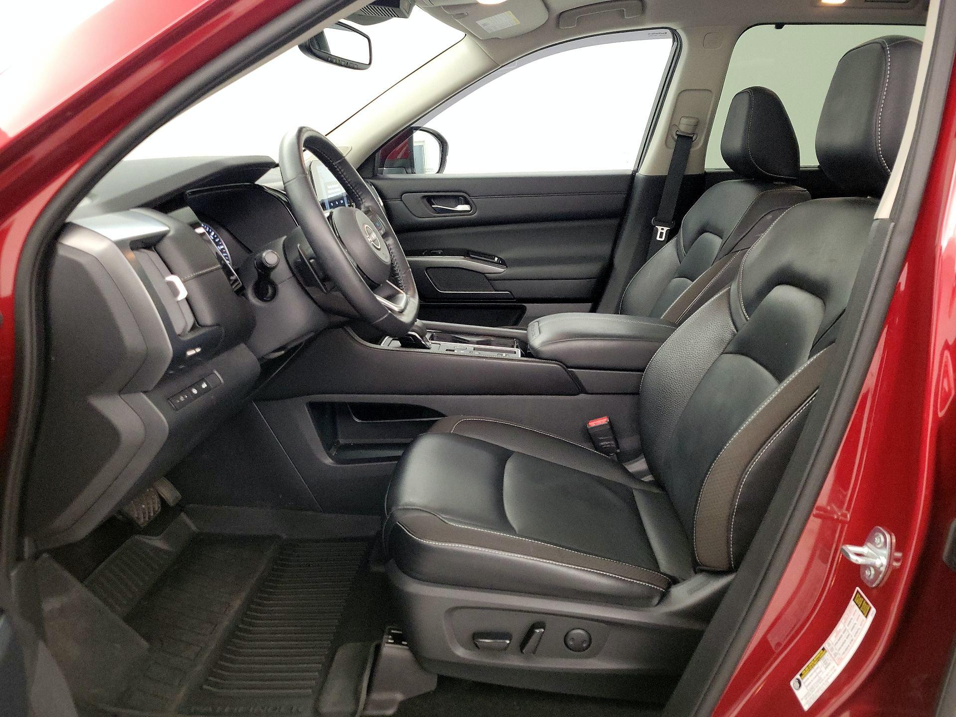 Thumbnail: 2022 Nissan Pathfinder - 11