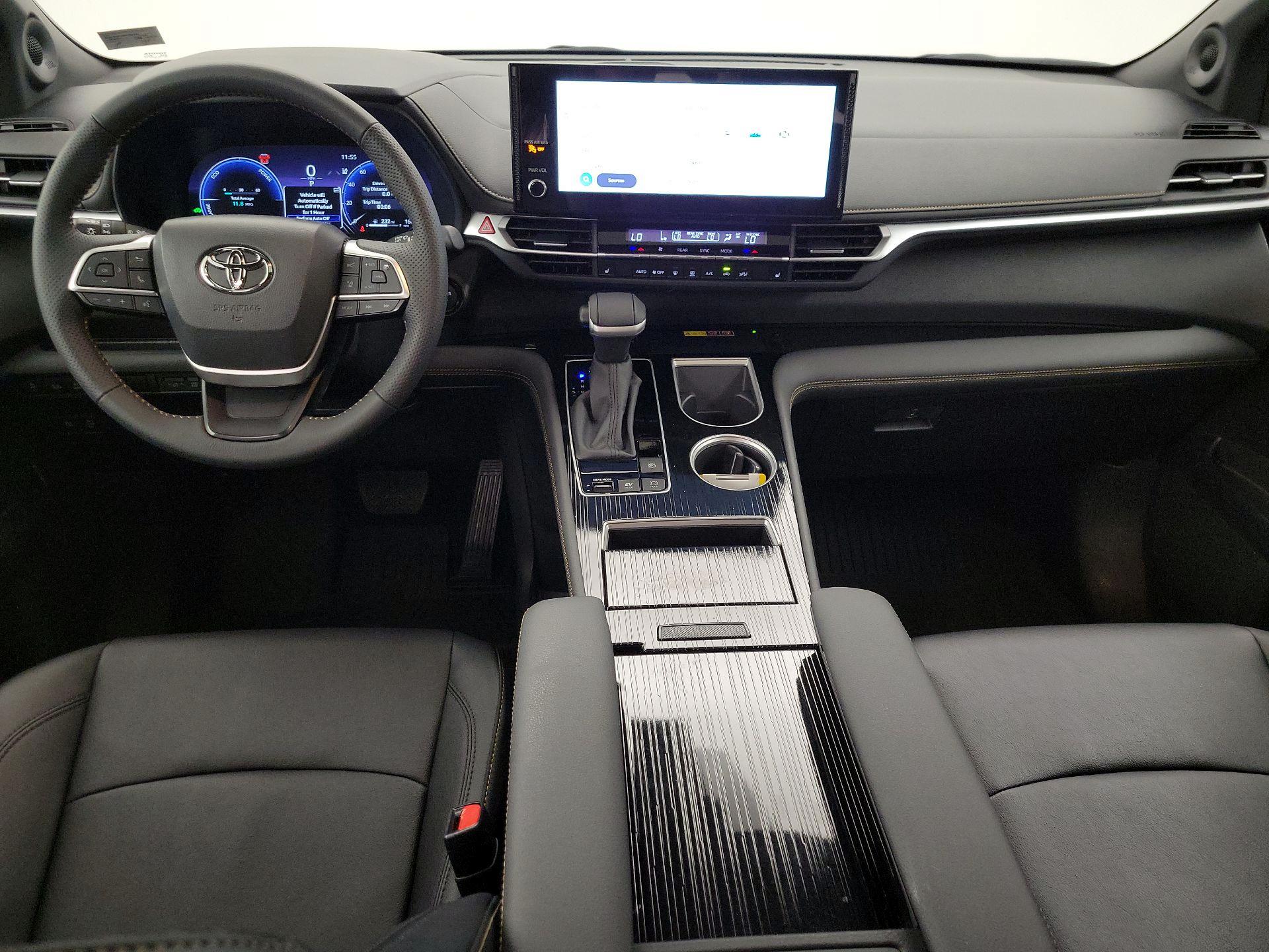 Thumbnail: 2025 Toyota Sienna - 9